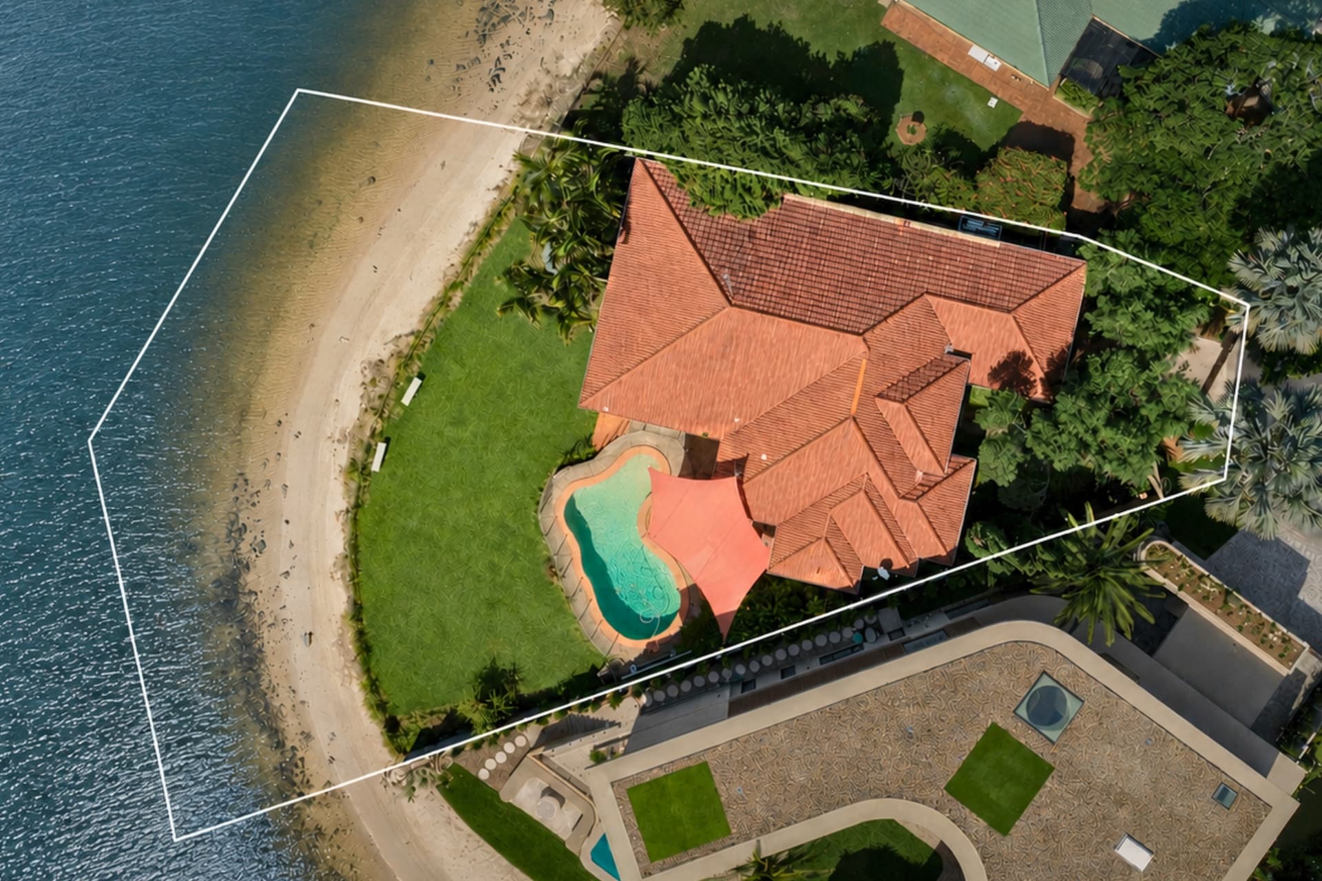 38 Gretel Drive, Mermaid Waters, QLD, 4218, Mermaid Waters - Thumbnail 4