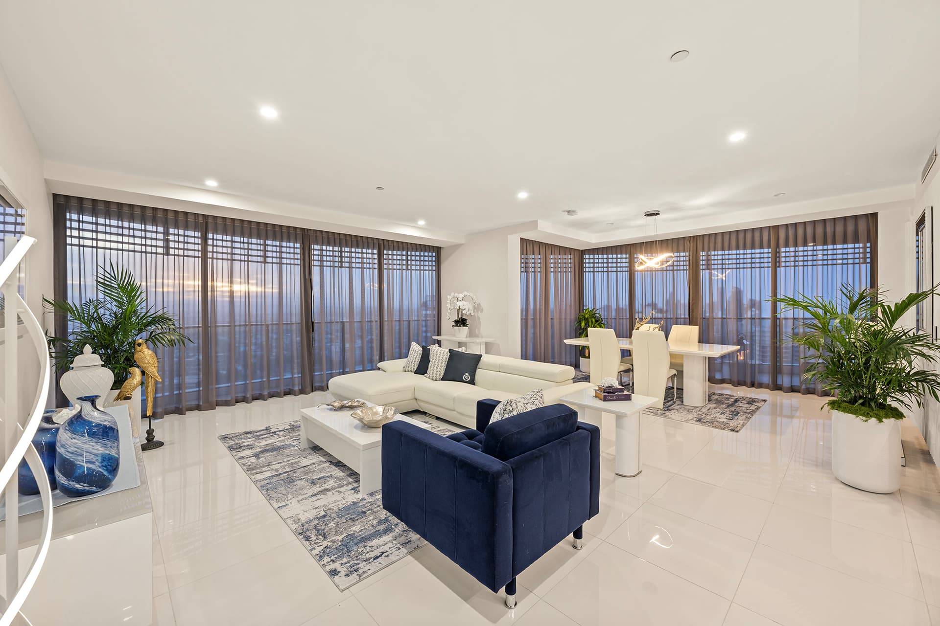 3501/1 Oracle Boulevard, Broadbeach, QLD, 4218, Broadbeach - Thumbnail 4