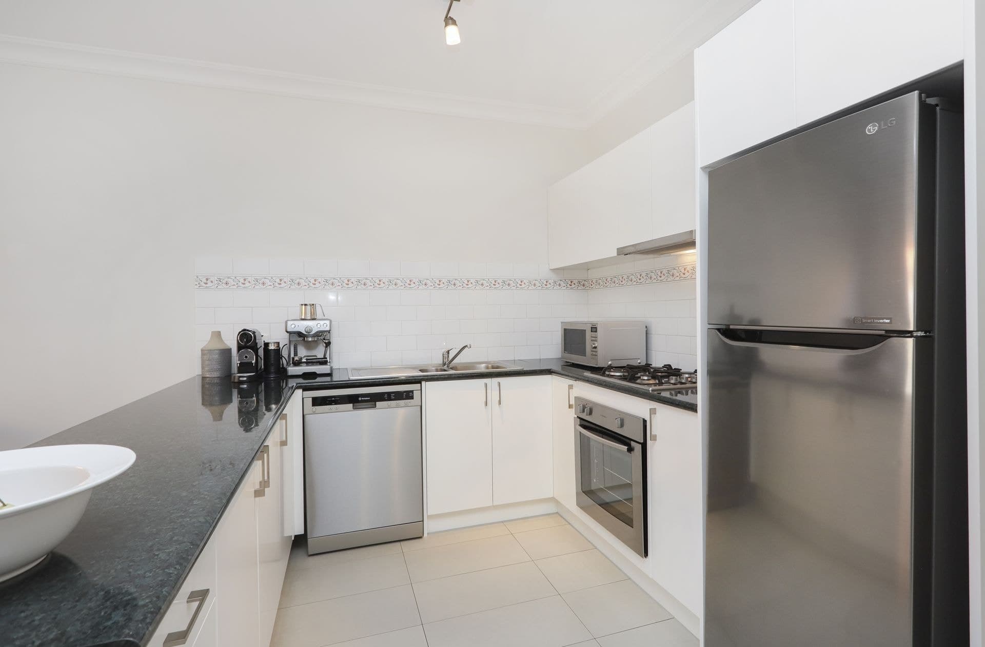 2/57 Challis Street Newport VIC, Newport - Thumbnail 6