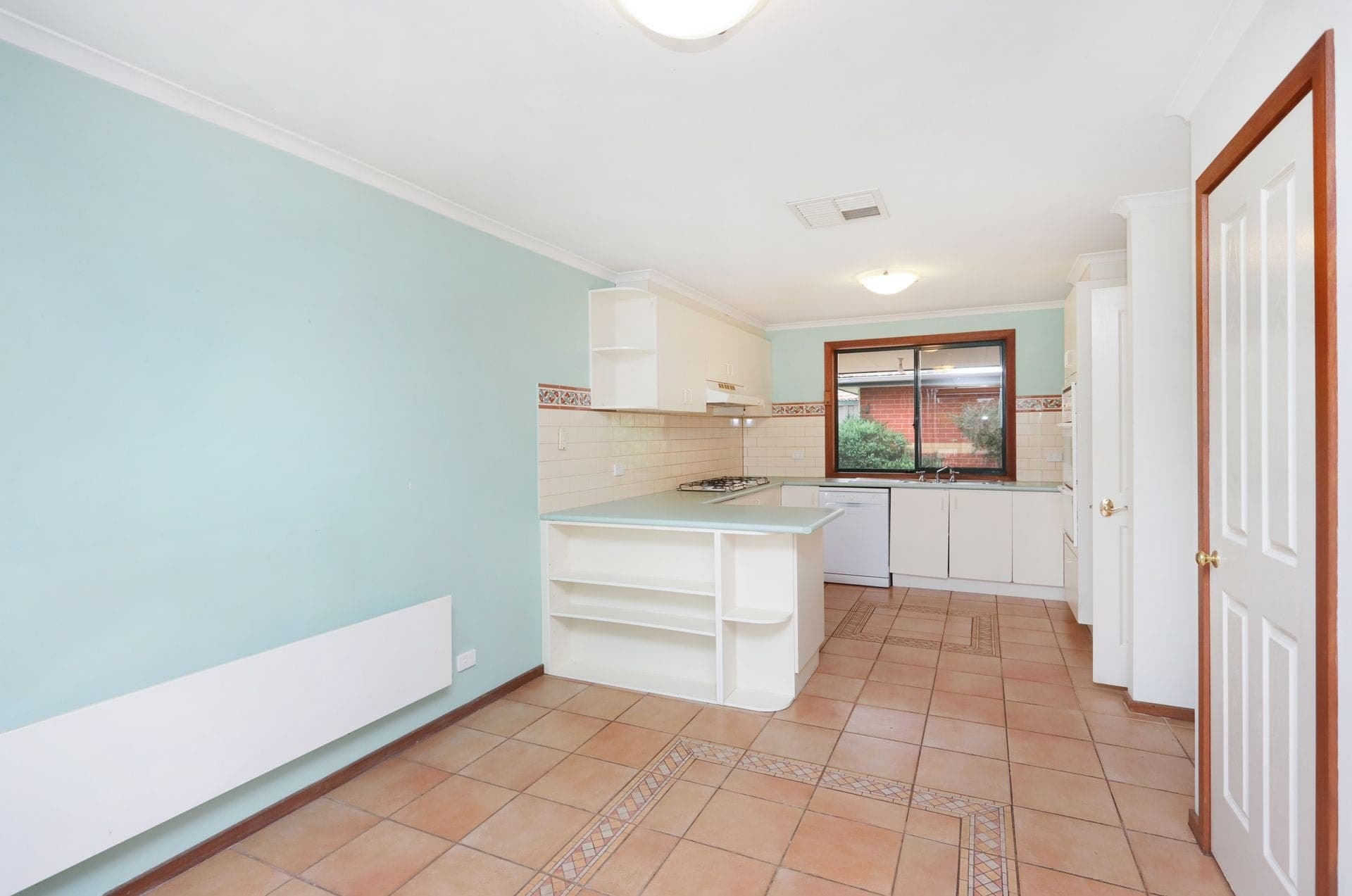 1/5 Manning Street Altona VIC, Altona - Thumbnail 4
