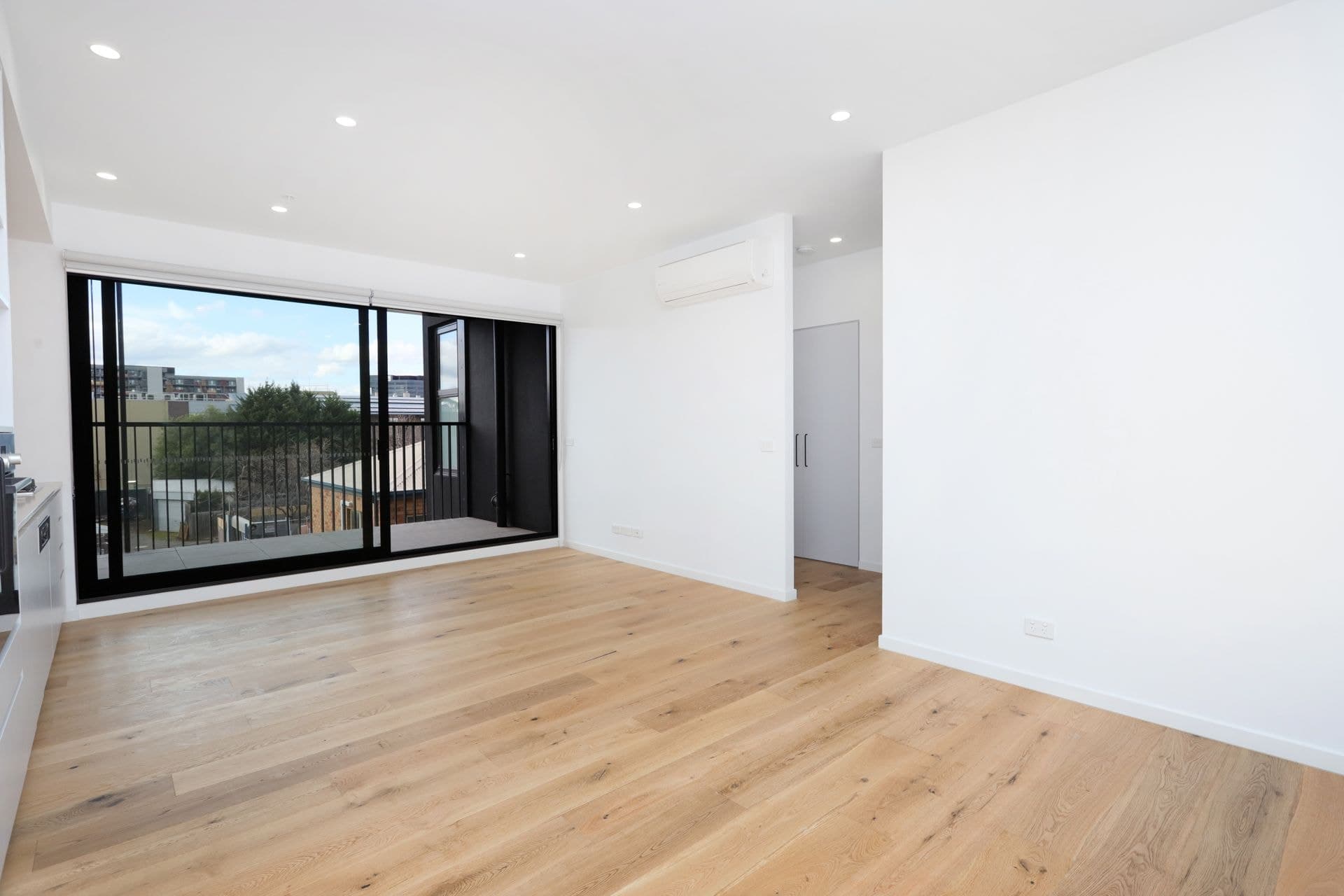 204/21 Victoria Street Footscray VIC, Footscray - Thumbnail 5