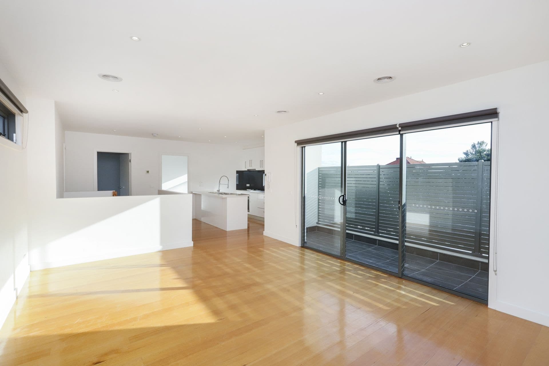 7/12 Eleanor Street Footscray VIC, Footscray - Thumbnail 3