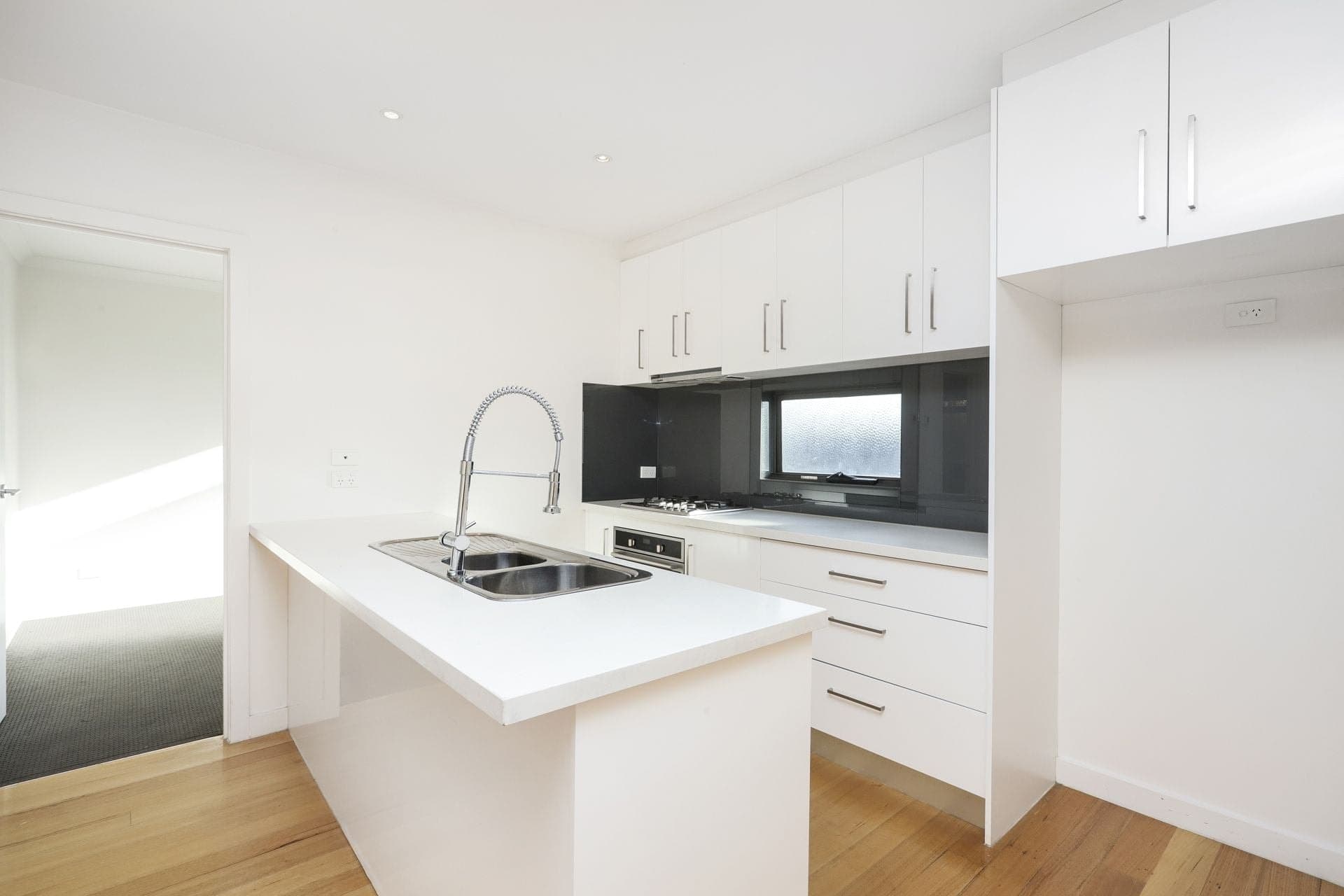 7/12 Eleanor Street Footscray VIC, Footscray - Thumbnail 4