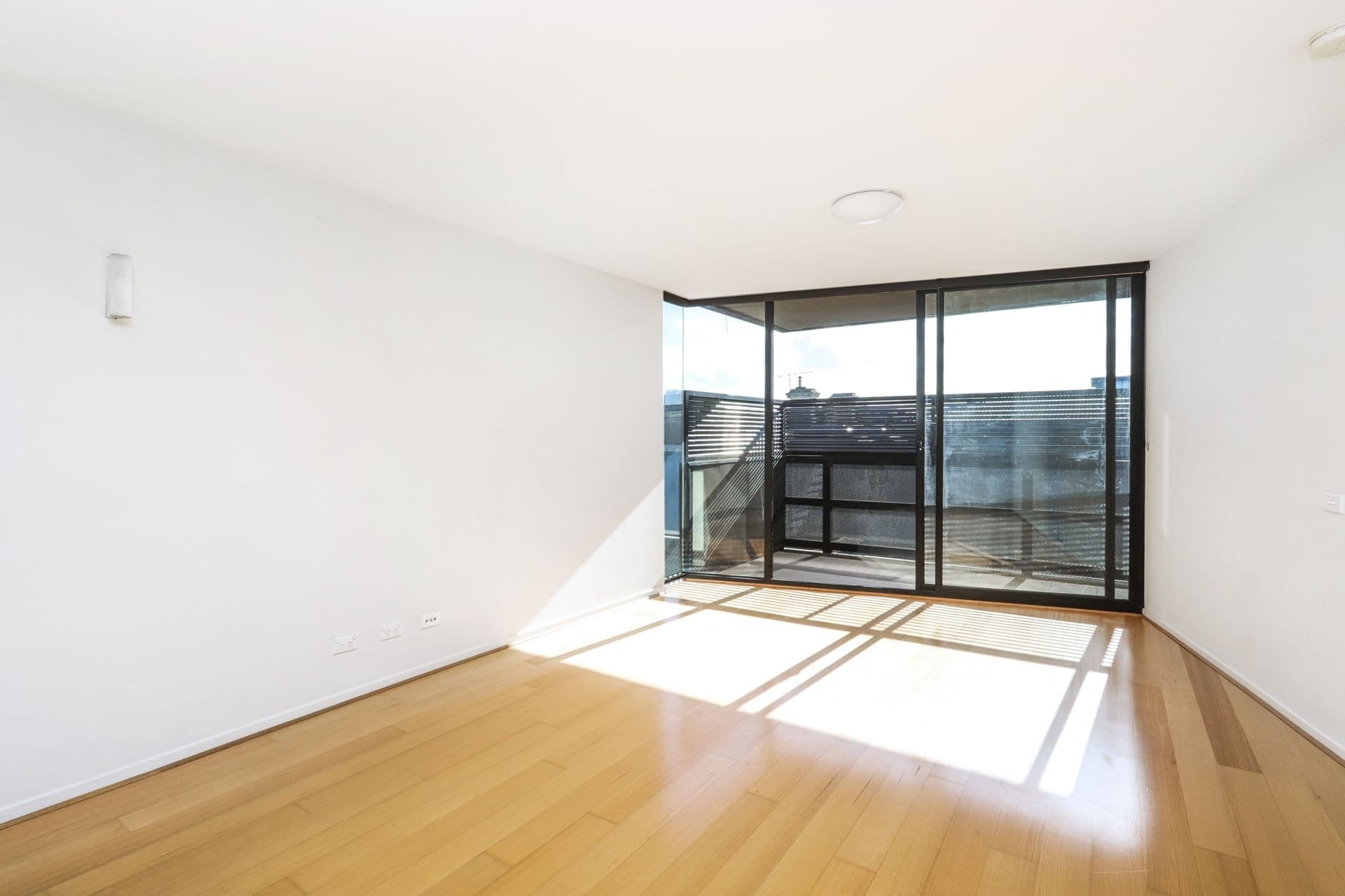 3/2-6 Mason Street Newport VIC, Newport - Thumbnail 4