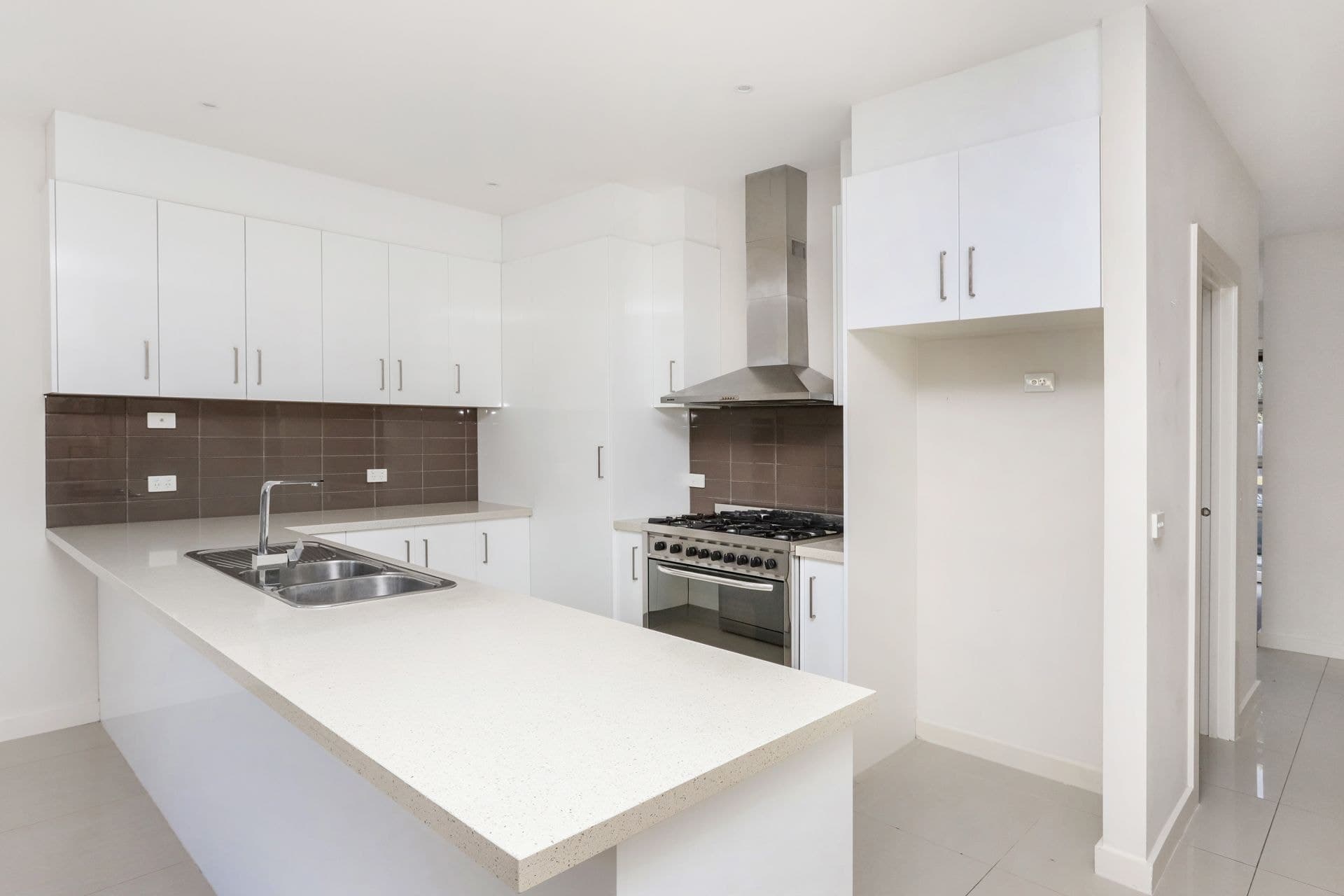 2/5 Little Street Altona North VIC, Altona North - Thumbnail 4