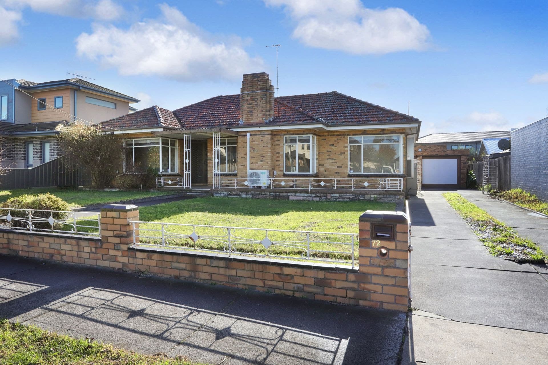 72 The Avenue Spotswood VIC, Spotswood - Thumbnail 2