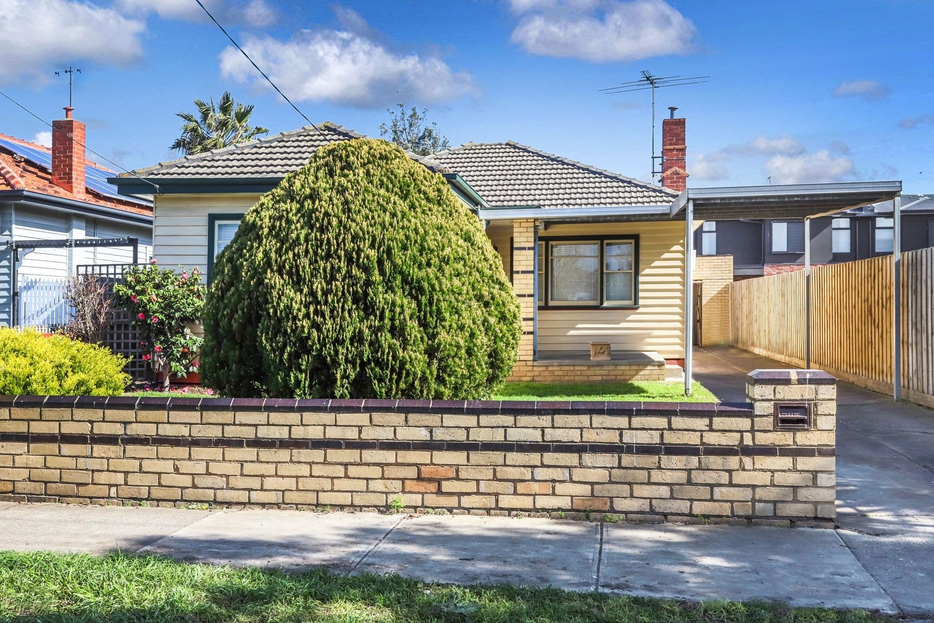 132 Roberts Street Yarraville VIC, Yarraville - Thumbnail 2