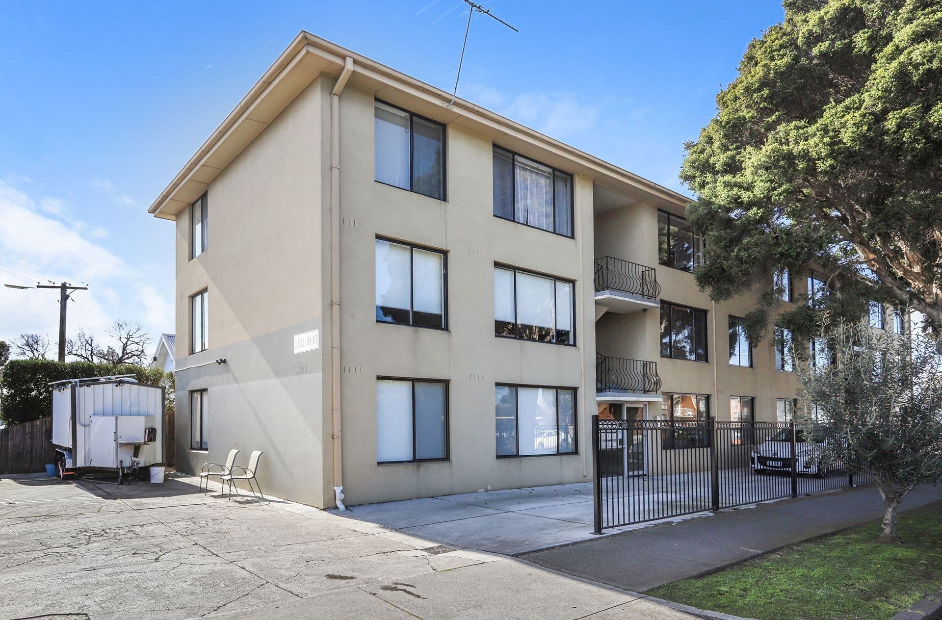 1/21 Bellairs Avenue Seddon VIC, Seddon - Thumbnail 2