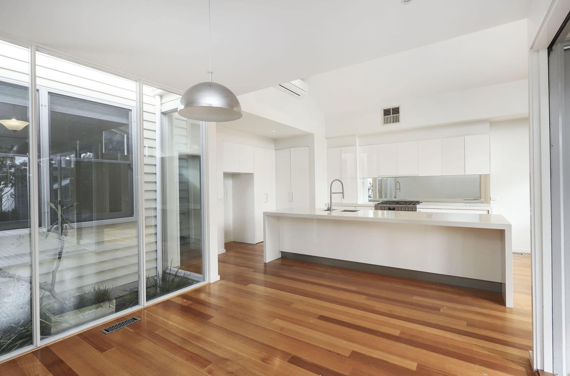 12 Burns Street Yarraville VIC, Yarraville - Thumbnail 5