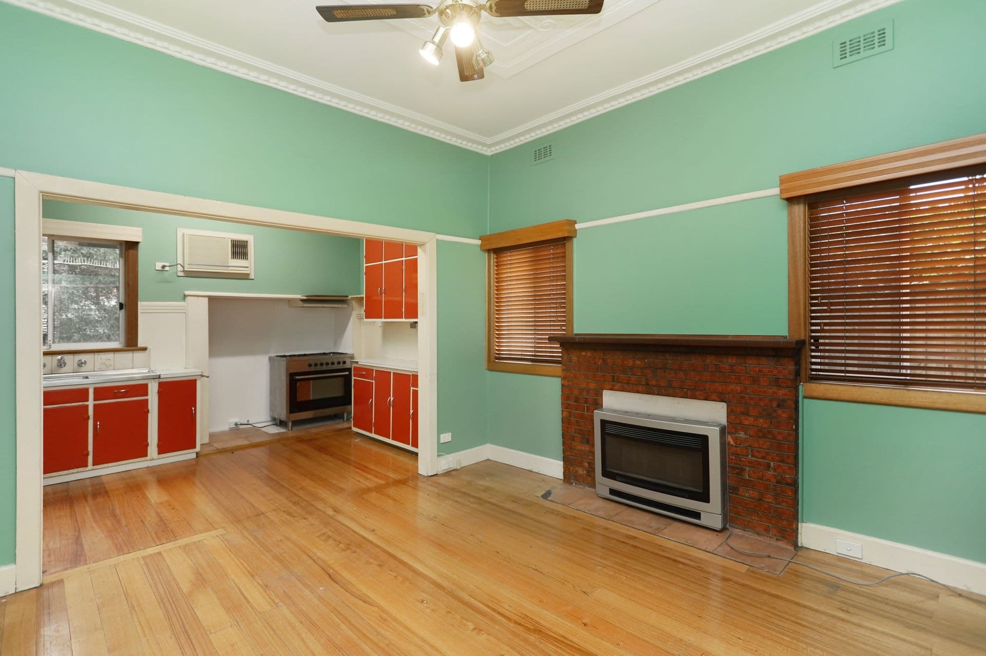 12 Raleigh Street Spotswood VIC, Spotswood - Thumbnail 8
