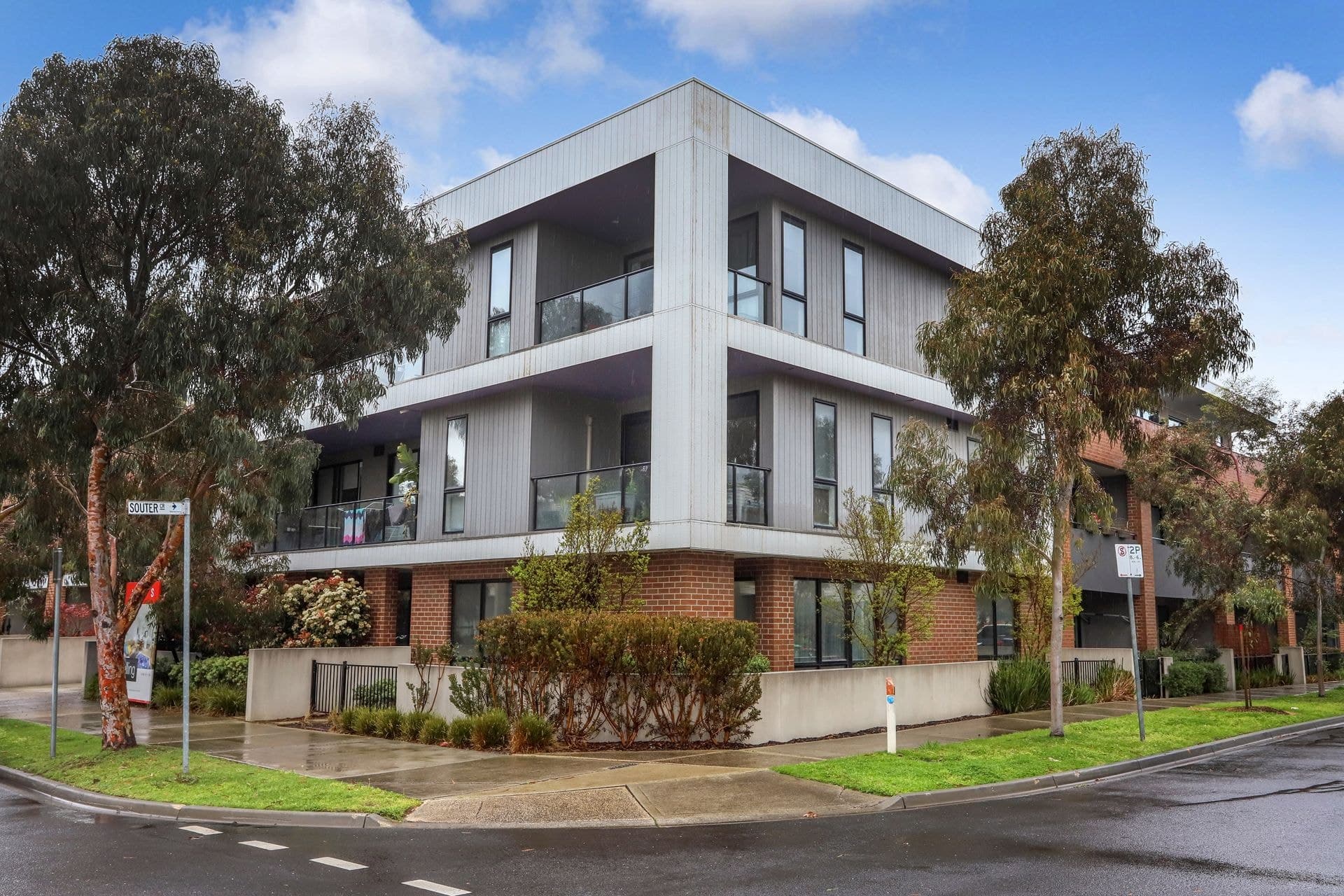 206/26 Beaurepaire Parade Footscray VIC, Footscray - Thumbnail 2