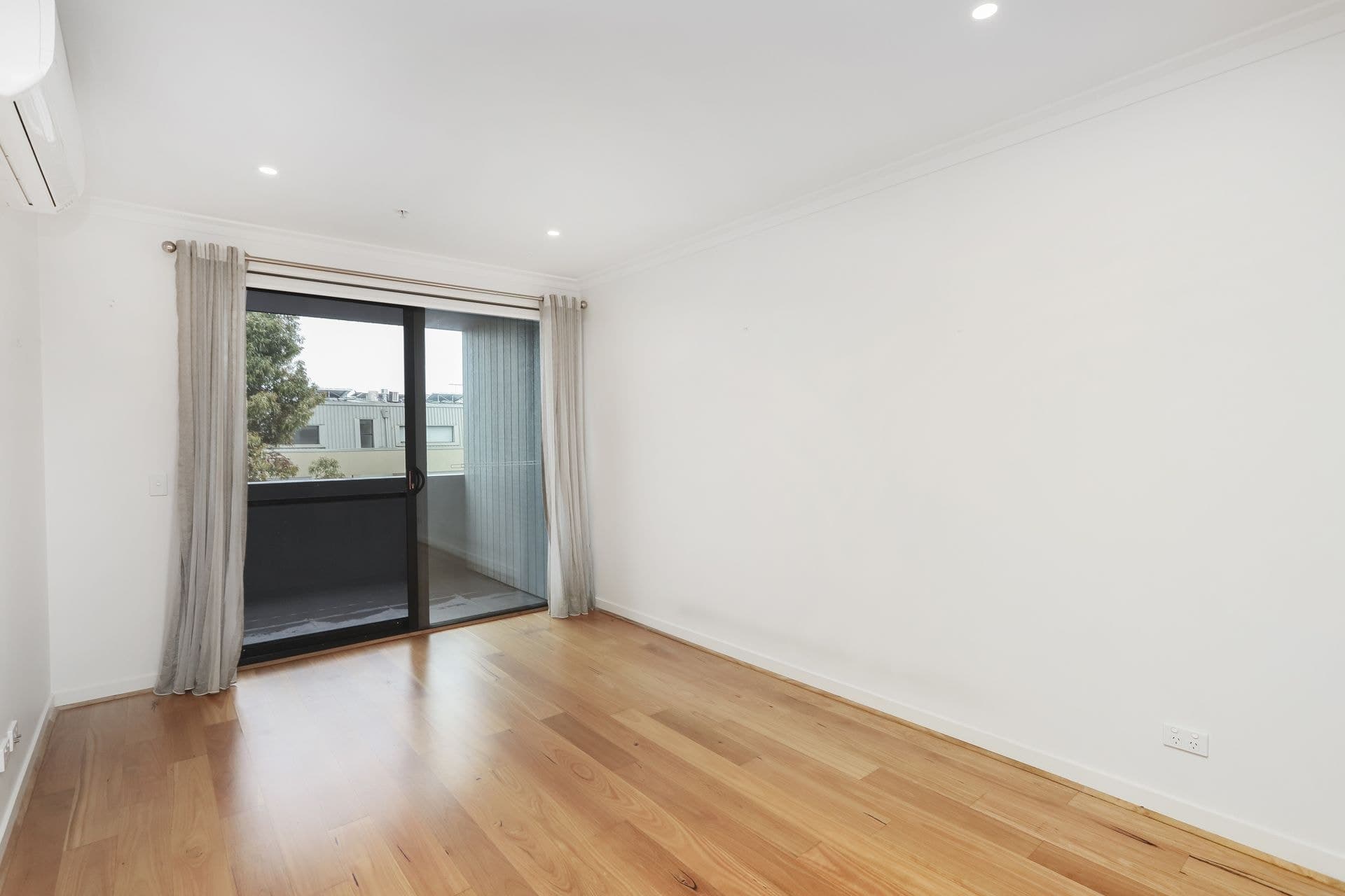206/26 Beaurepaire Parade Footscray VIC, Footscray - Thumbnail 6