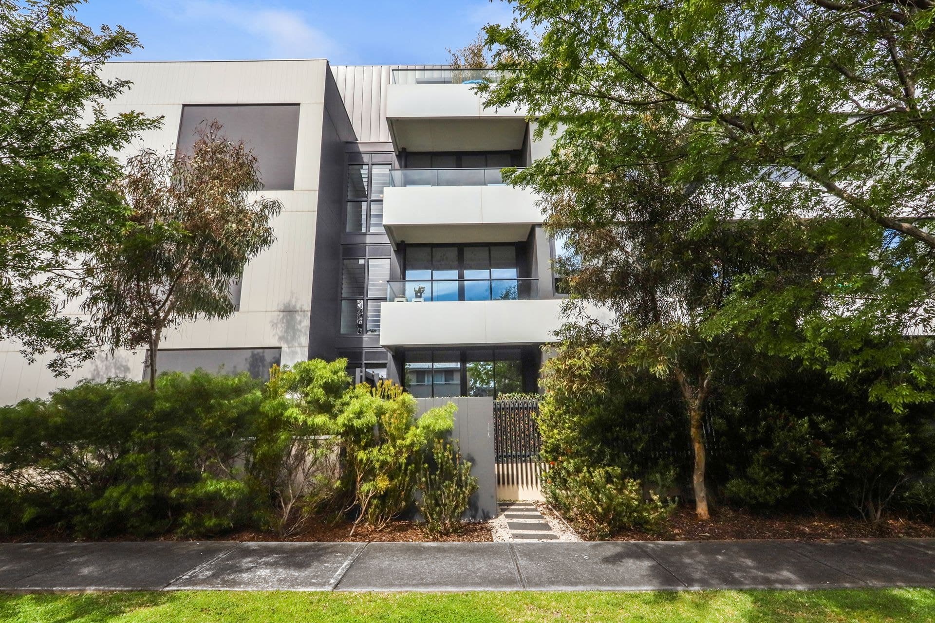 4/9 Hewitt Avenue Footscray VIC, Footscray - Thumbnail 3