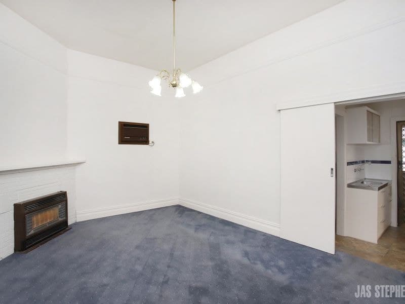 11 Empress Avenue KINGSVILLE VIC, Kingsville - Thumbnail 2