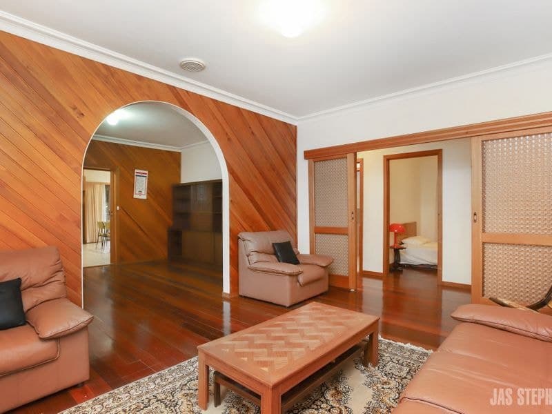 120 Essex Street WEST FOOTSCRAY VIC, West Footscray - Thumbnail 5