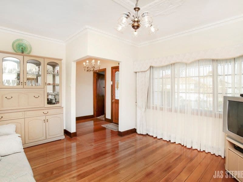 246 Essex Street WEST FOOTSCRAY VIC, West Footscray - Thumbnail 5