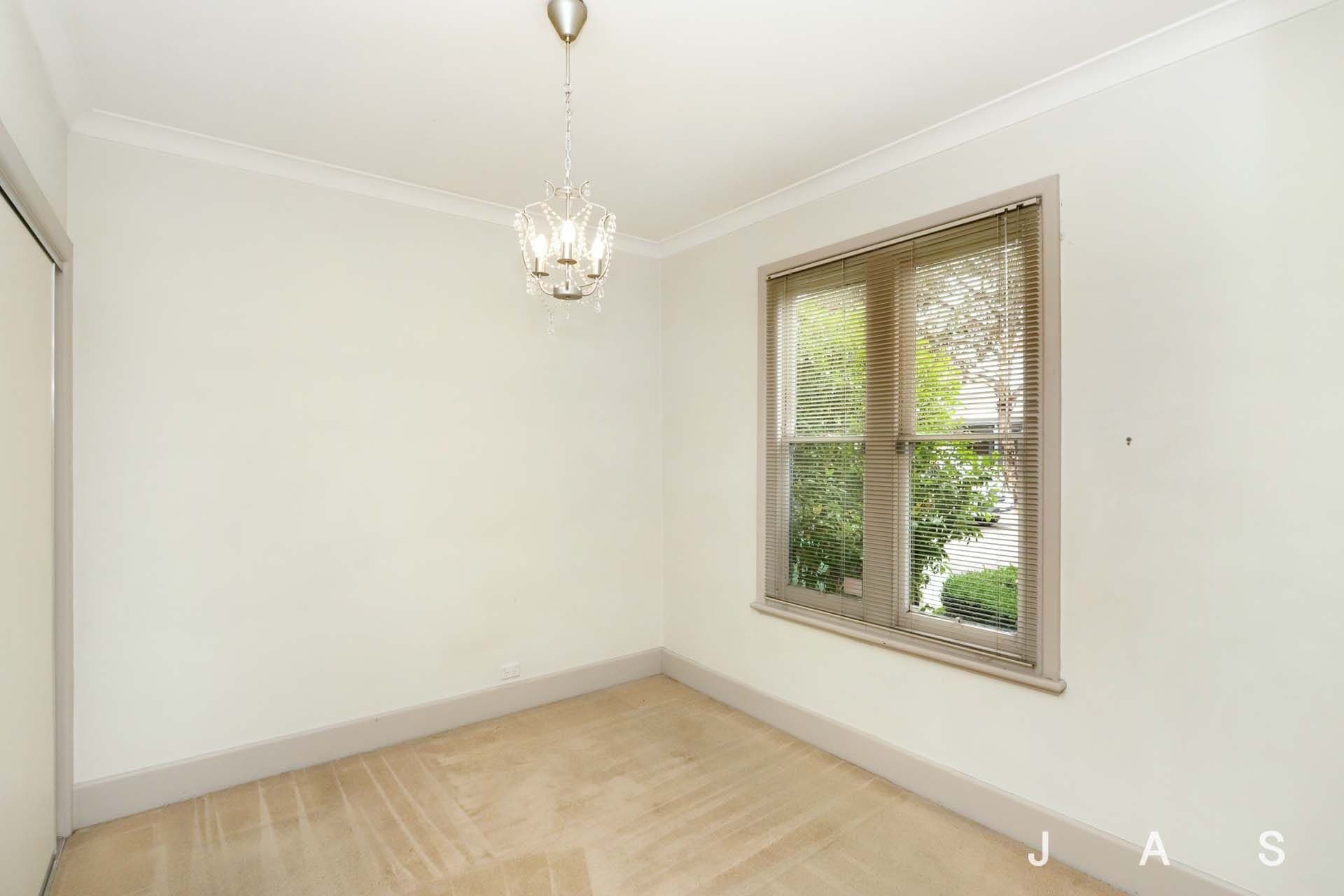 33 Leander Street, Footscray, Footscray - Thumbnail 3