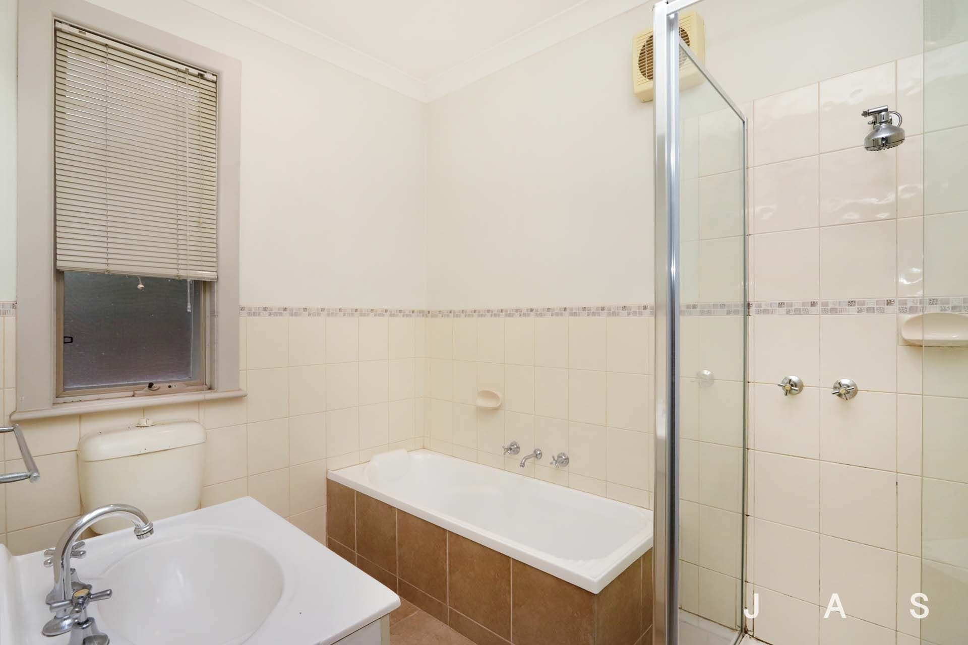 33 Leander Street, Footscray, Footscray - Thumbnail 6
