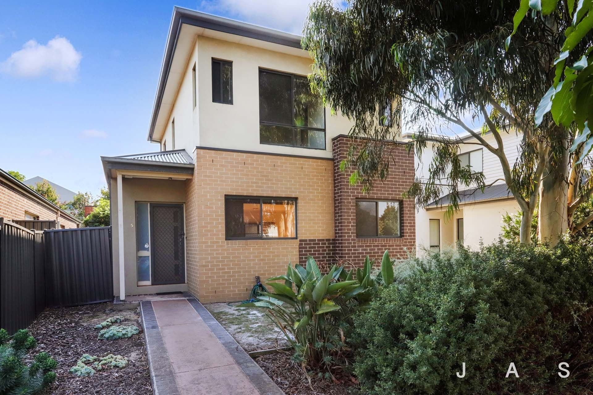 5/24 Dongola Road West Footscray VIC, West Footscray - Thumbnail 2