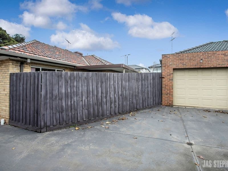 1/156 Mason Street NEWPORT VIC, Newport - Image 1