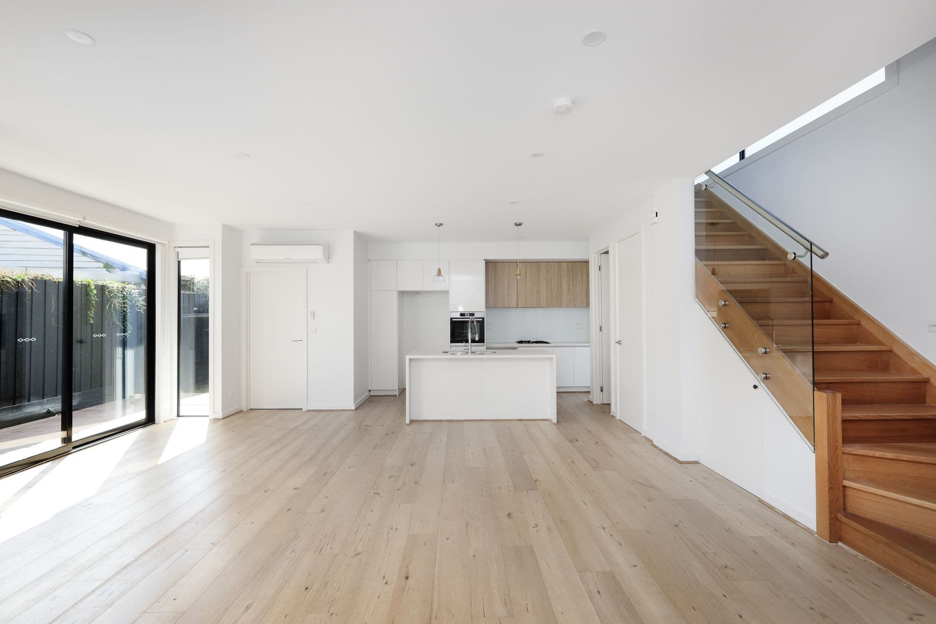 2/19 Alma Street West Footscray VIC, West Footscray - Thumbnail 4