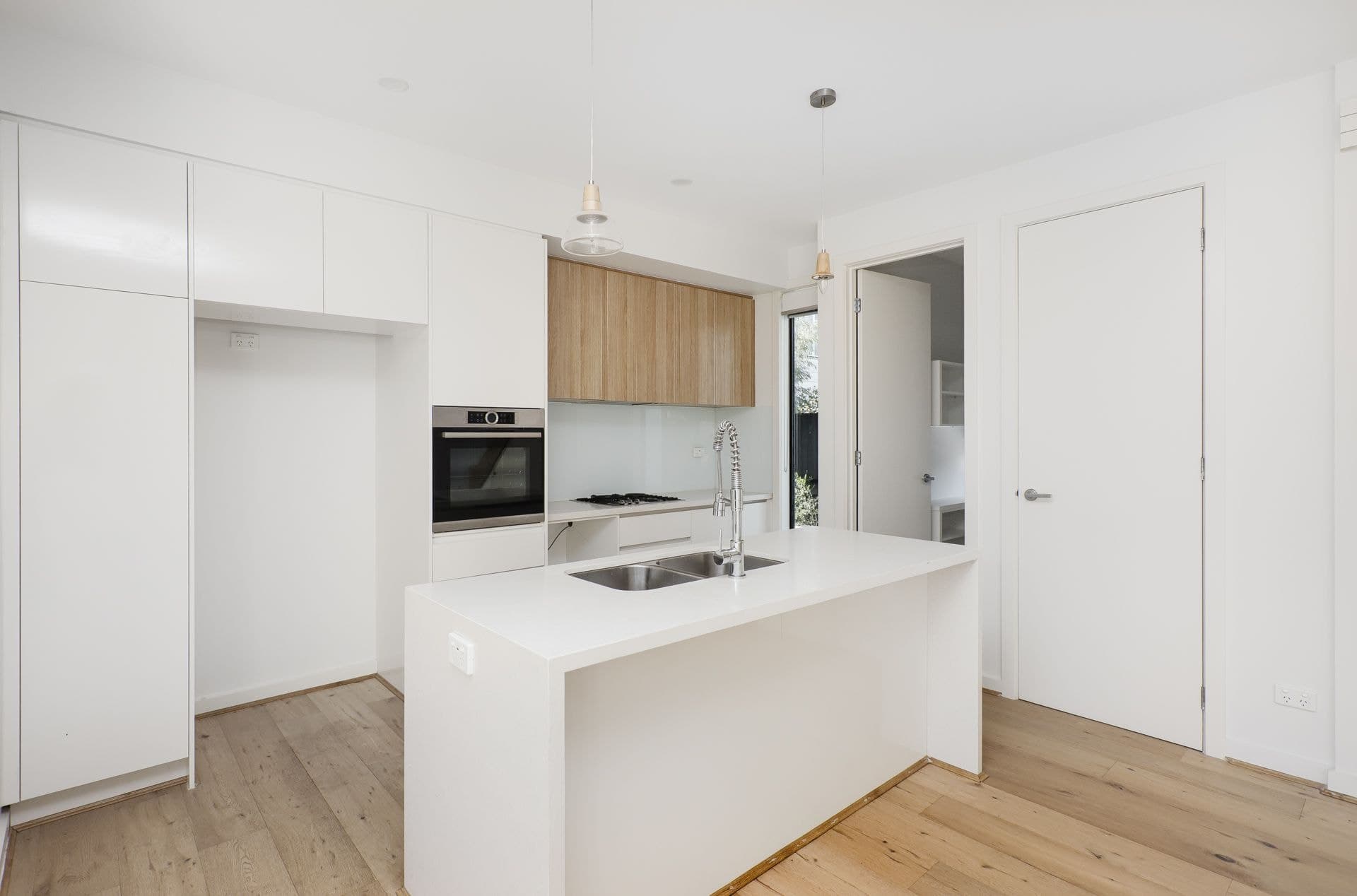 2/19 Alma Street West Footscray VIC, West Footscray - Thumbnail 5