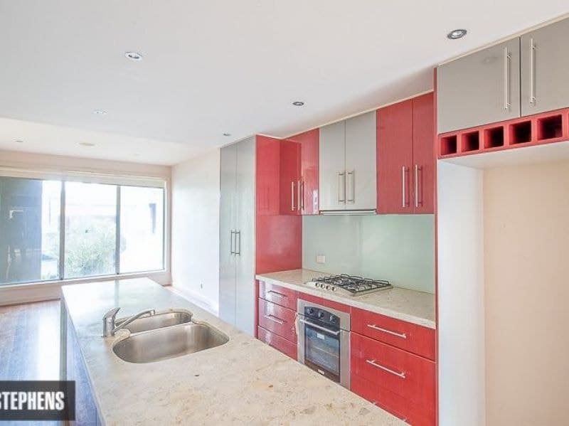 47 Ibis Place MARIBYRNONG VIC, Maribyrnong - Thumbnail 3