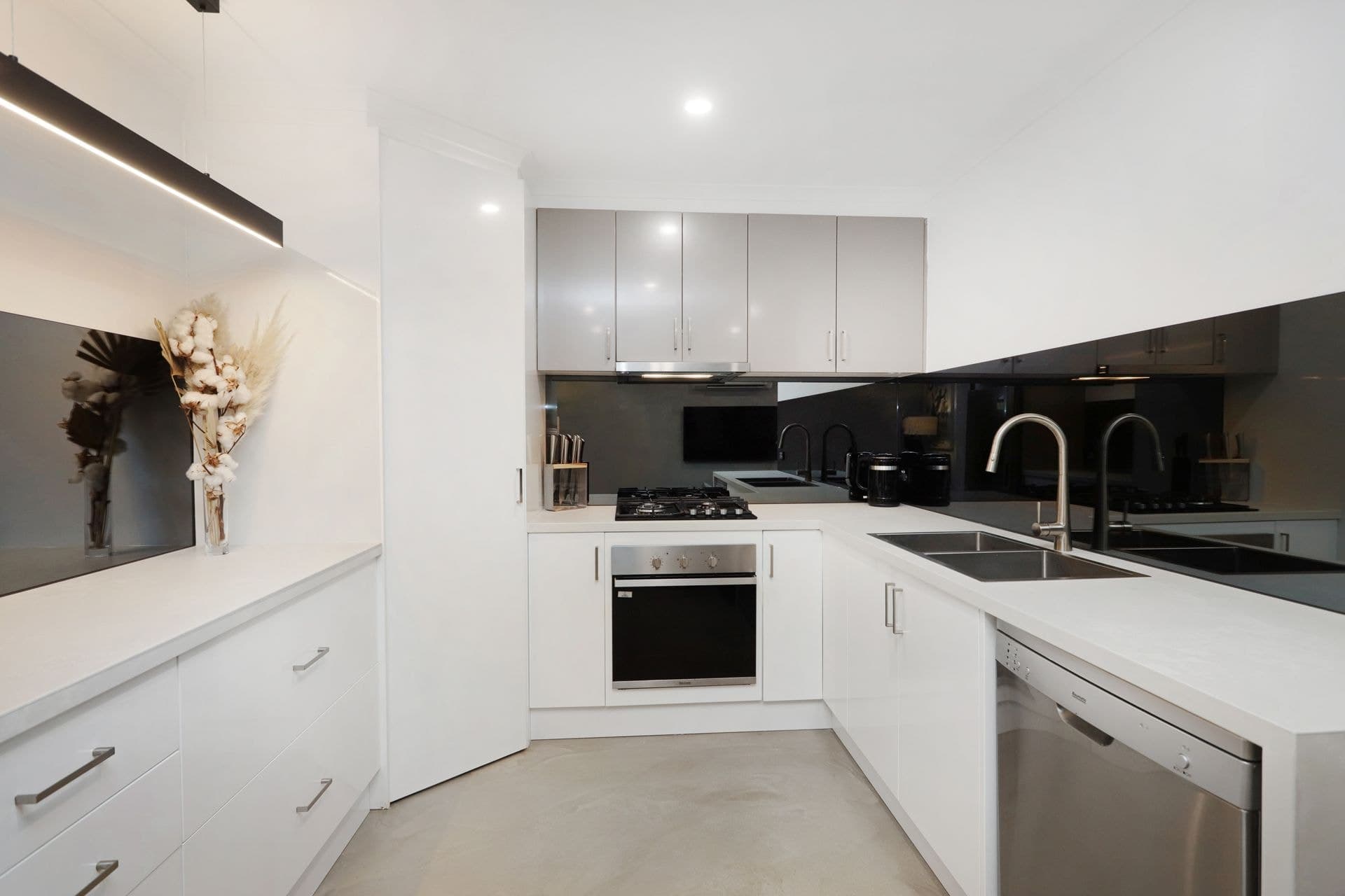 4/88 Albert Street Seddon VIC, Seddon - Thumbnail 2