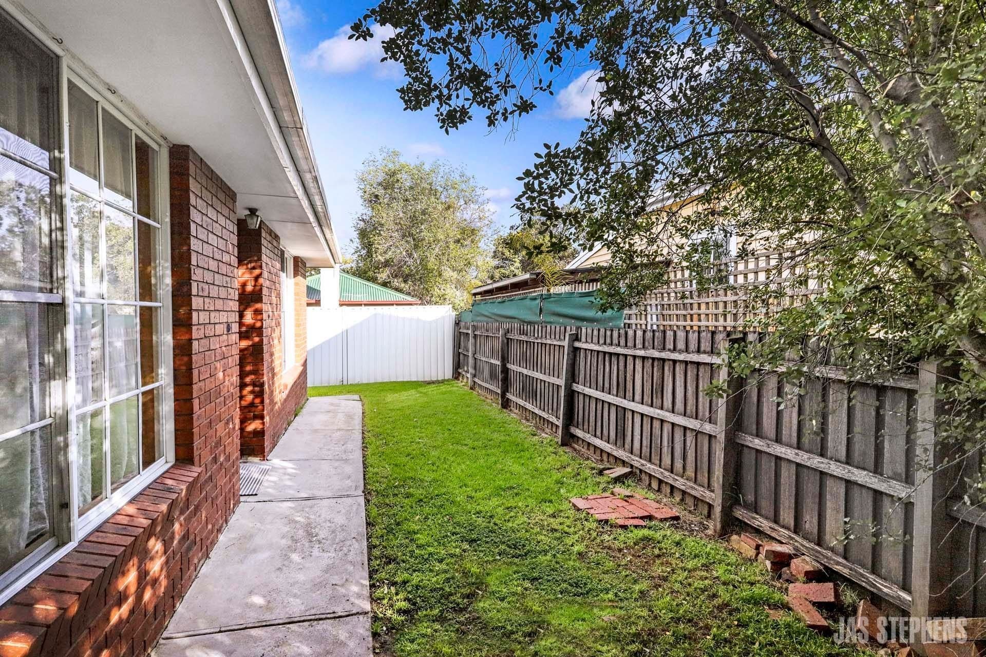 2/47 Stanford Street Sunshine VIC, Sunshine - Image 1