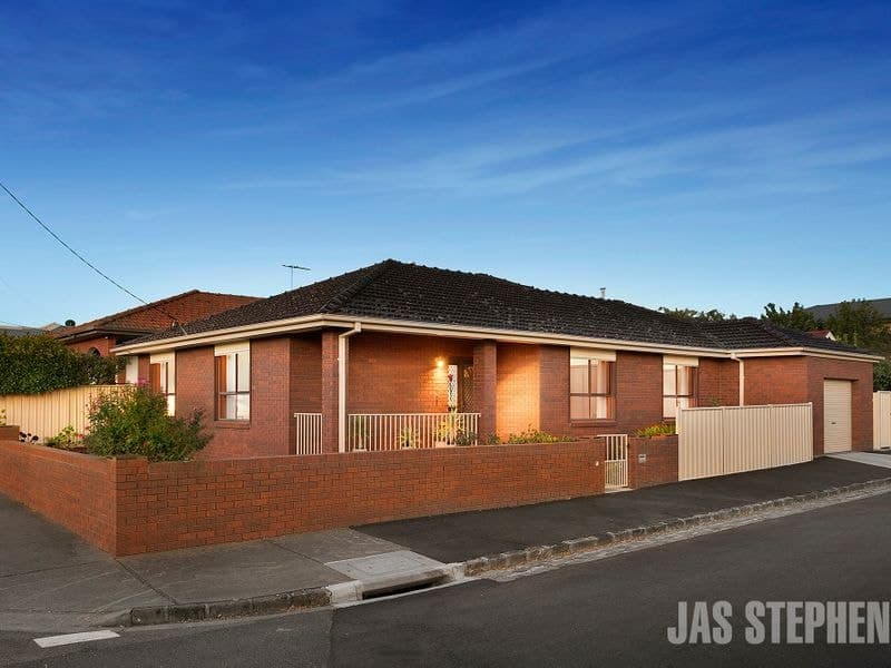 28 Herbert Street Footscray VIC, Footscray - Thumbnail 2