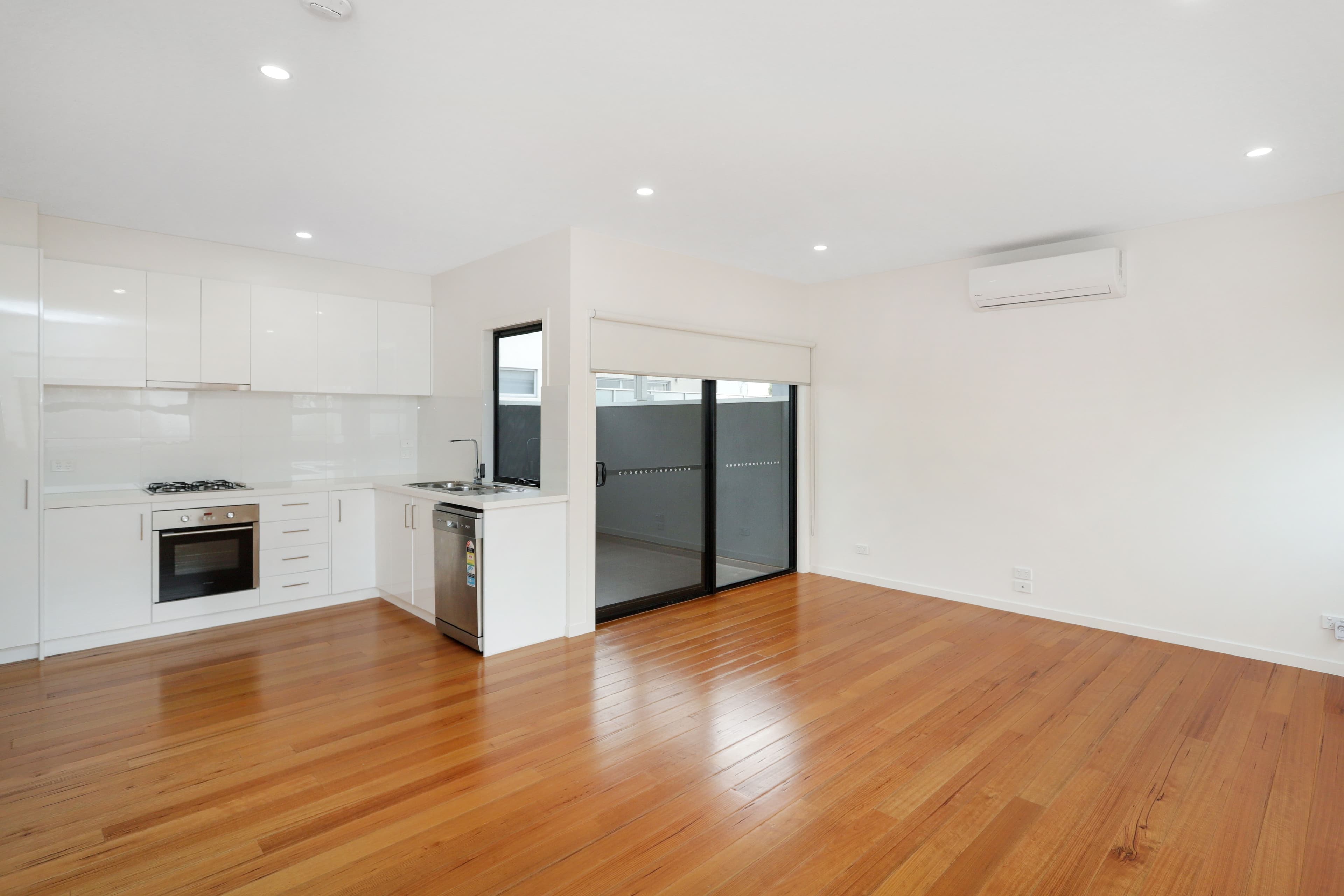 2/80 Wellington Street West Footscray VIC, West Footscray - Thumbnail 6
