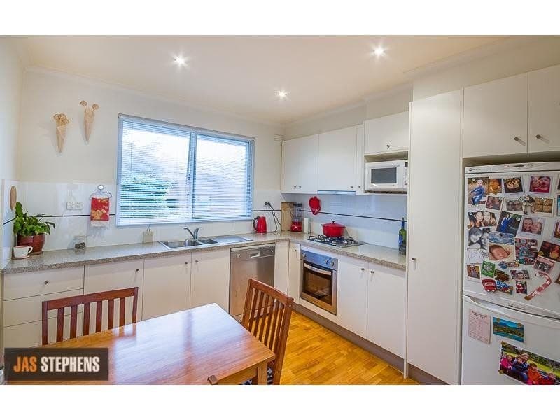 18/146 Hyde Street Yarraville VIC, Yarraville - Thumbnail 3