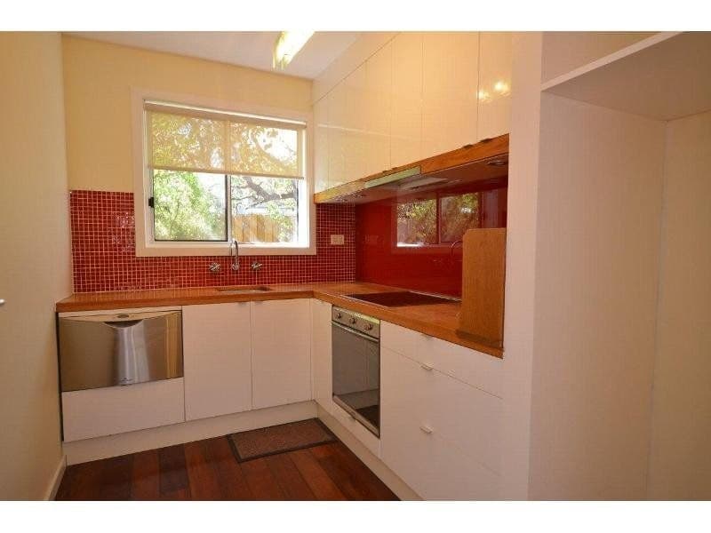 1/19 Barnett Street Kensington VIC, Kensington - Thumbnail 2