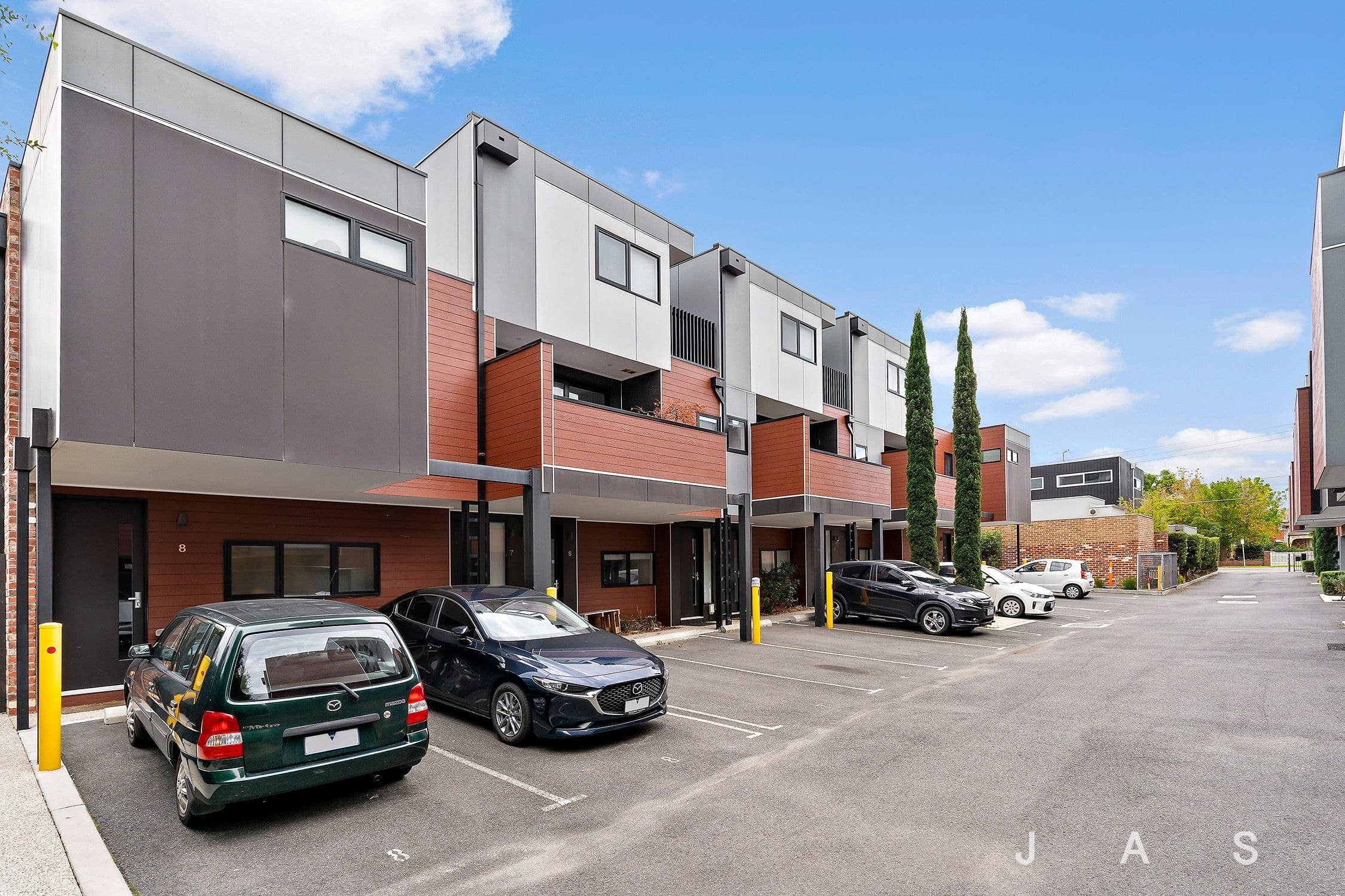 2/25 Somerville Road Yarraville VIC, Yarraville - Thumbnail 2