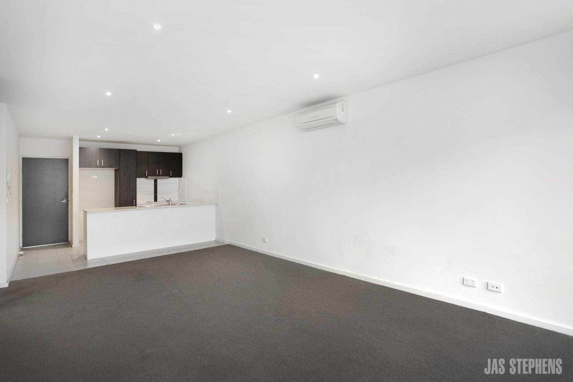 15/53 Whitehall Street Footscray VIC, Footscray - Thumbnail 3