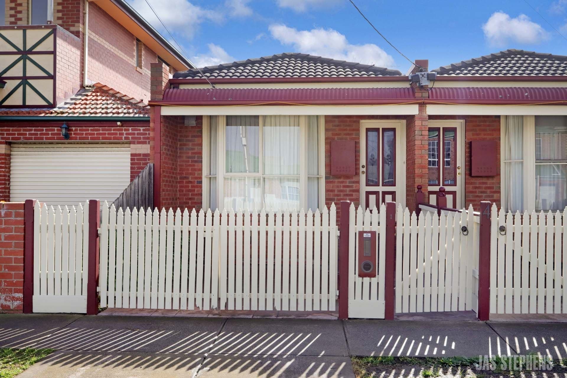 1/4A Austin Crescent East YARRAVILLE VIC, Yarraville - Thumbnail 2