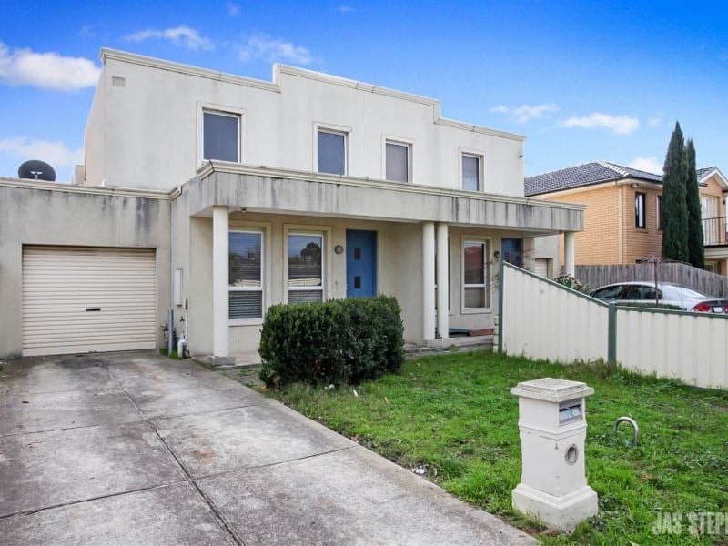 1/12 Taniyha Place Sunshine North VIC, Sunshine North - Thumbnail 2