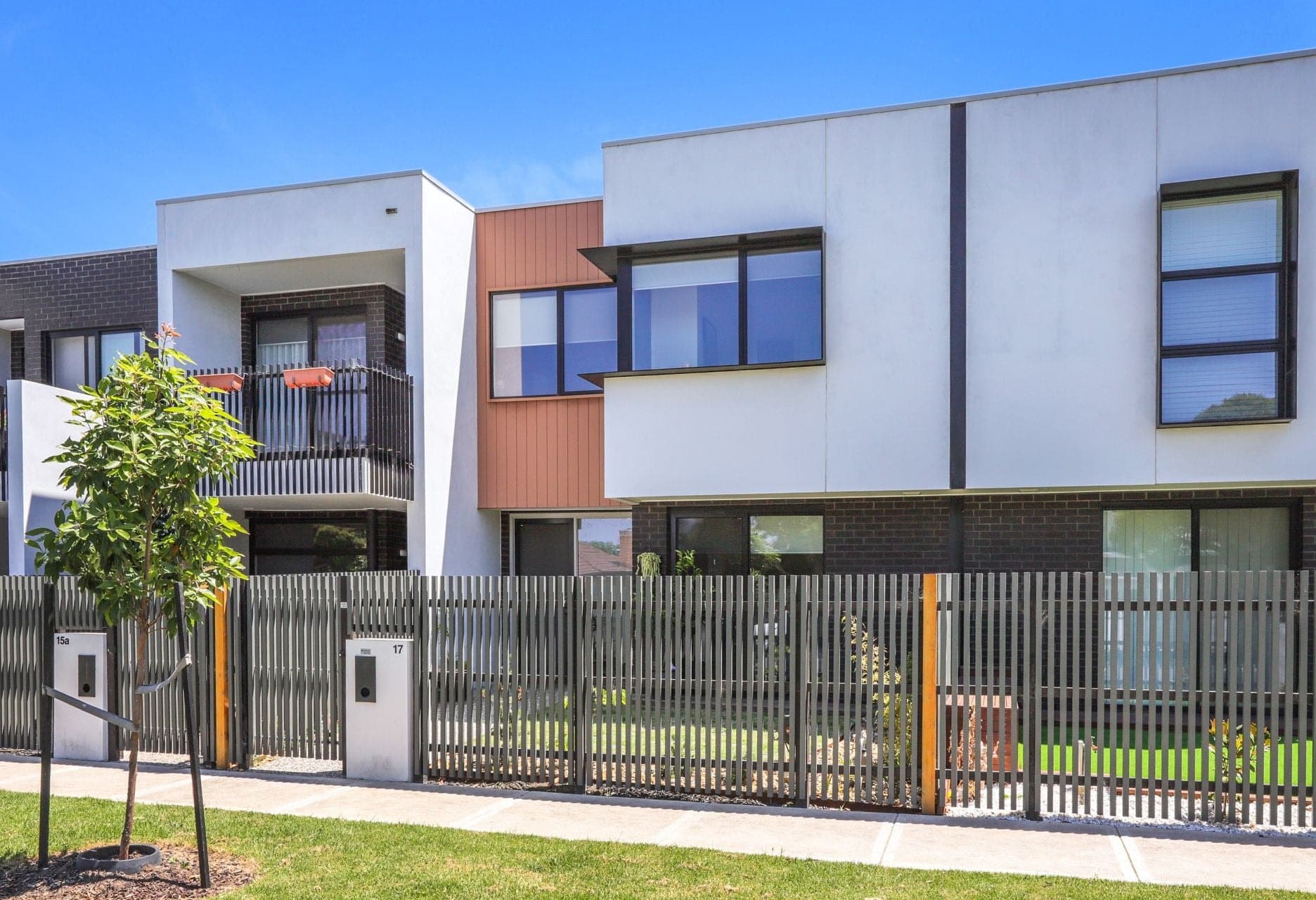 17 Rosala Avenue Altona North VIC, Altona North - Thumbnail 2