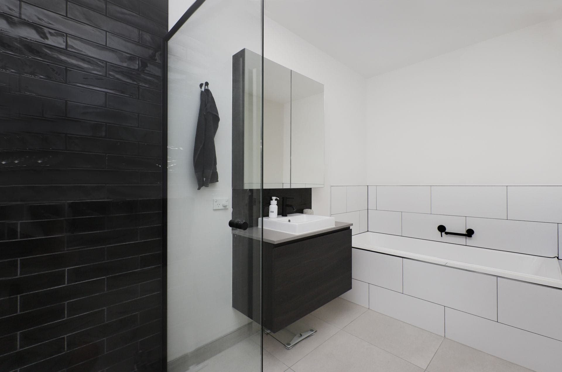 17 Rosala Avenue Altona North VIC, Altona North - Thumbnail 6