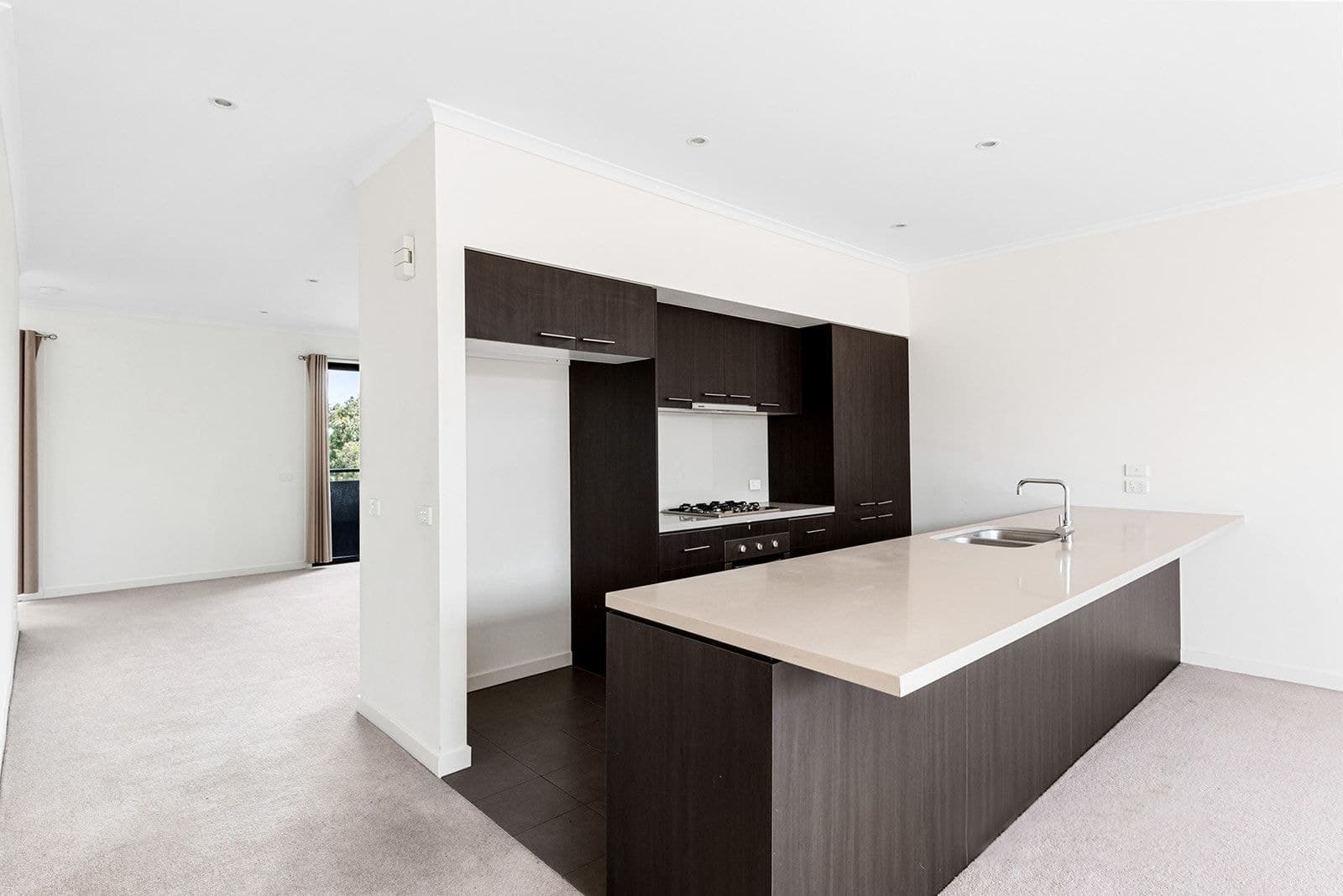 18 McDougall Drive Footscray VIC, Footscray - Thumbnail 3