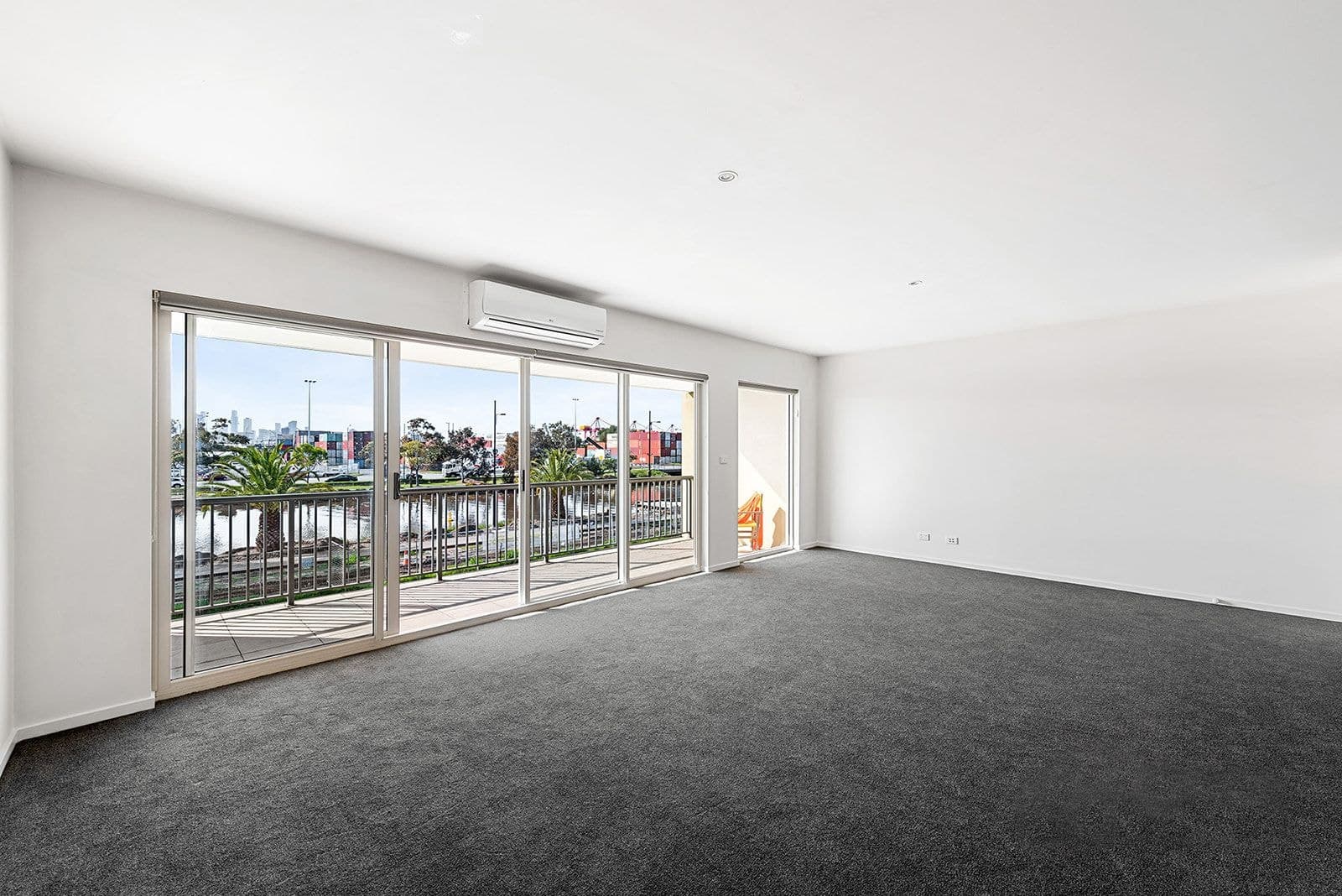 8/1 Saltriver Place Footscray VIC, Footscray - Thumbnail 6