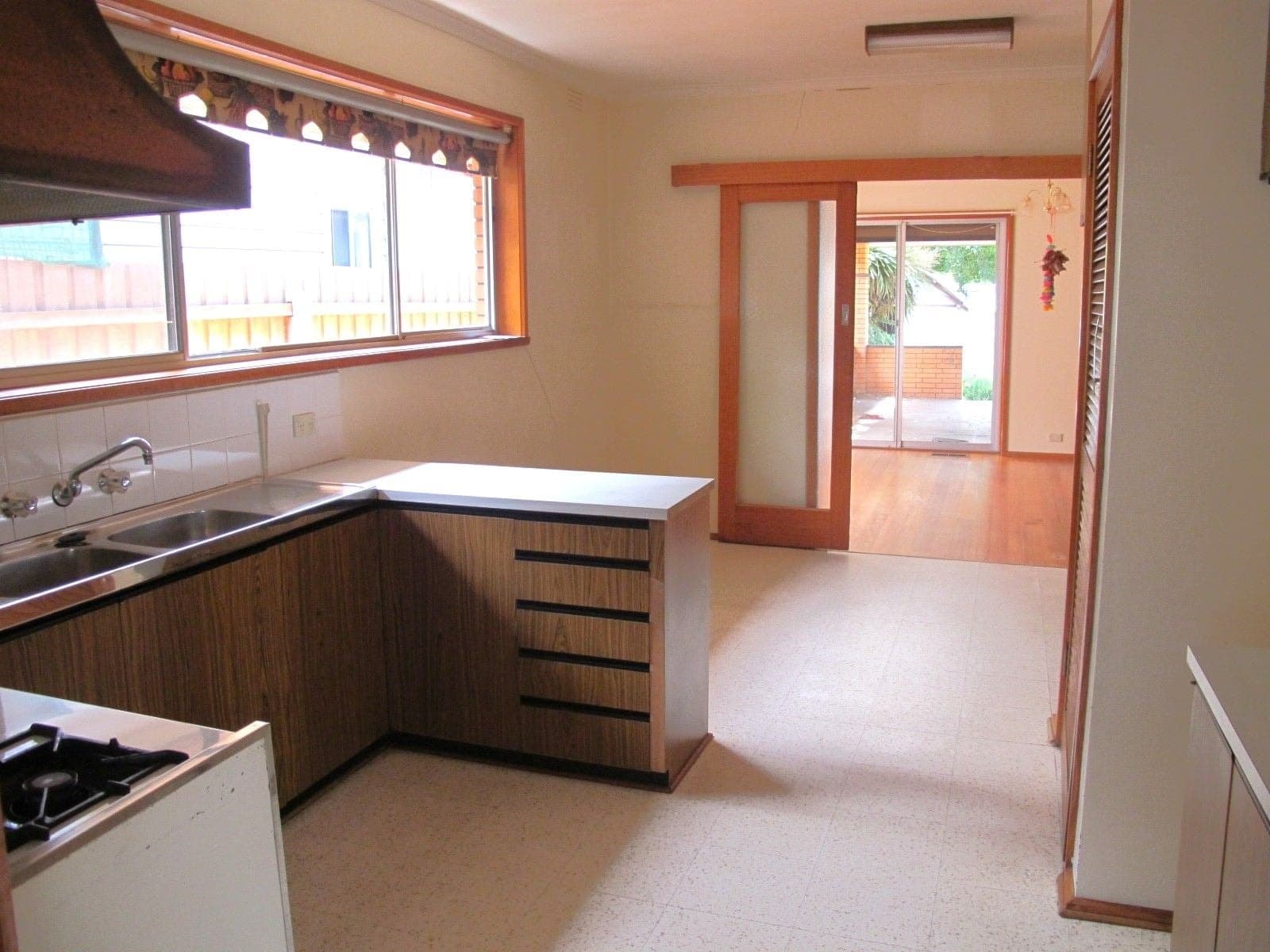 8 Elphin Street Newport VIC, Newport - Thumbnail 4