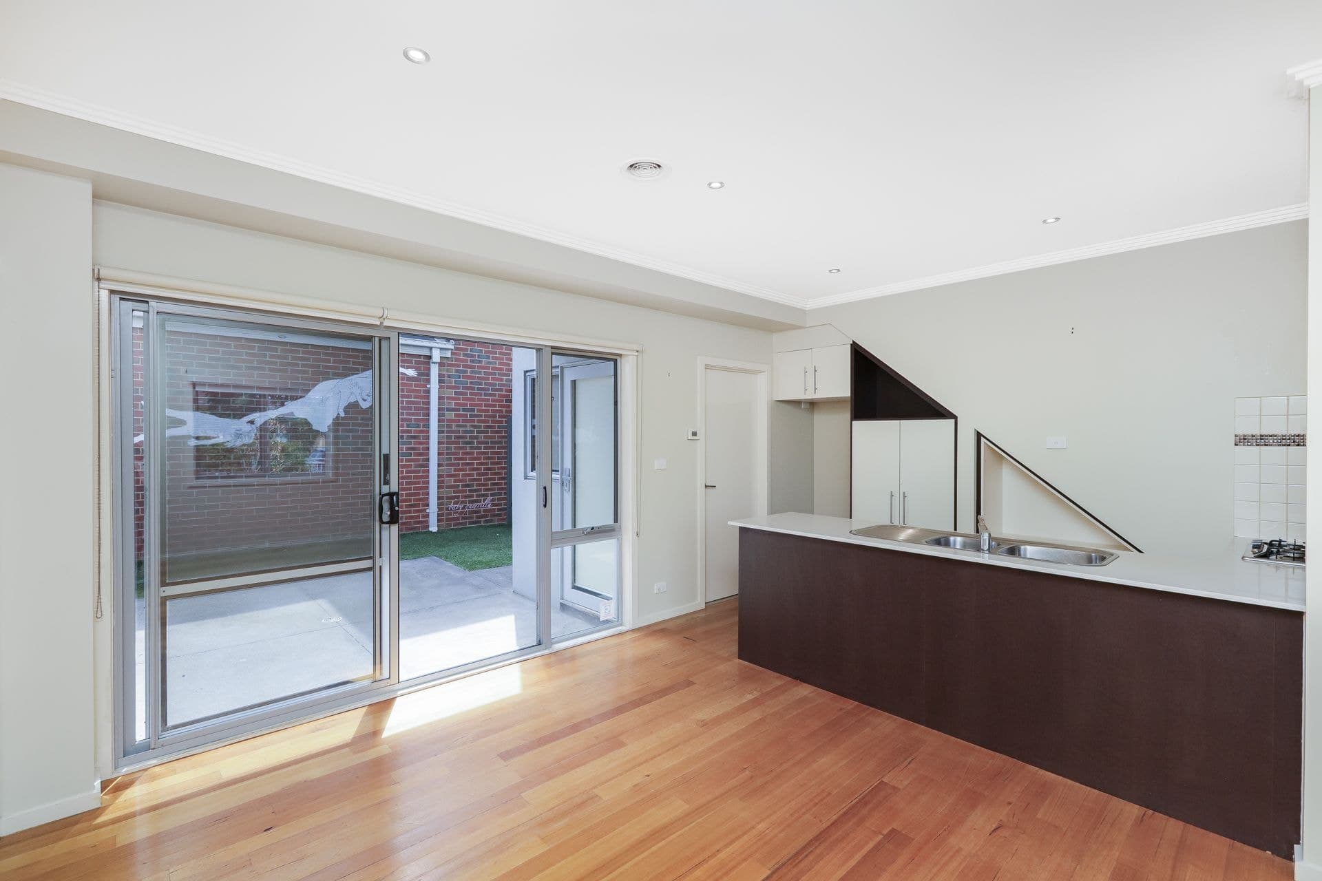 1/4 Deakin Street Maidstone VIC, Maidstone - Thumbnail 4