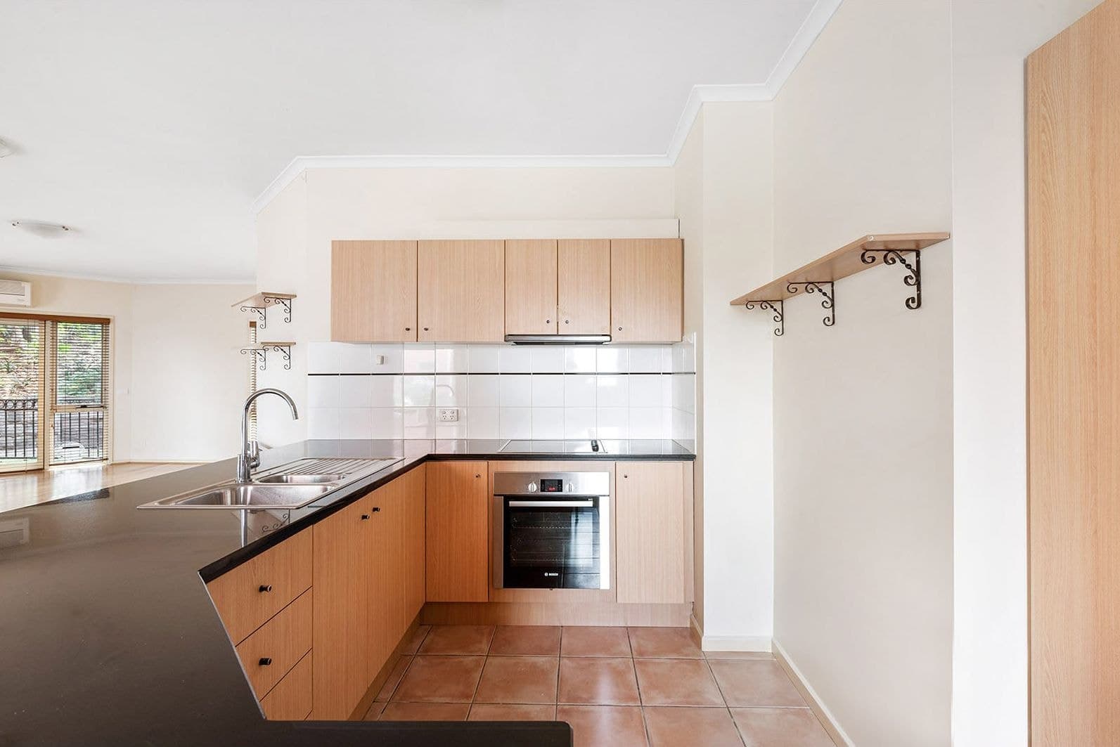 11/18 Mawbey Street Kensington VIC, Kensington - Thumbnail 4