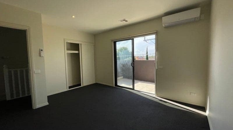 4/127 Somerville Road Yarraville VIC, Yarraville - Thumbnail 3