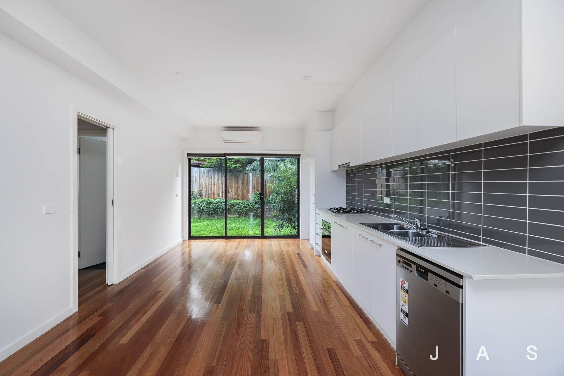10/84 Rockbank Road Ardeer VIC, Ardeer - Thumbnail 3