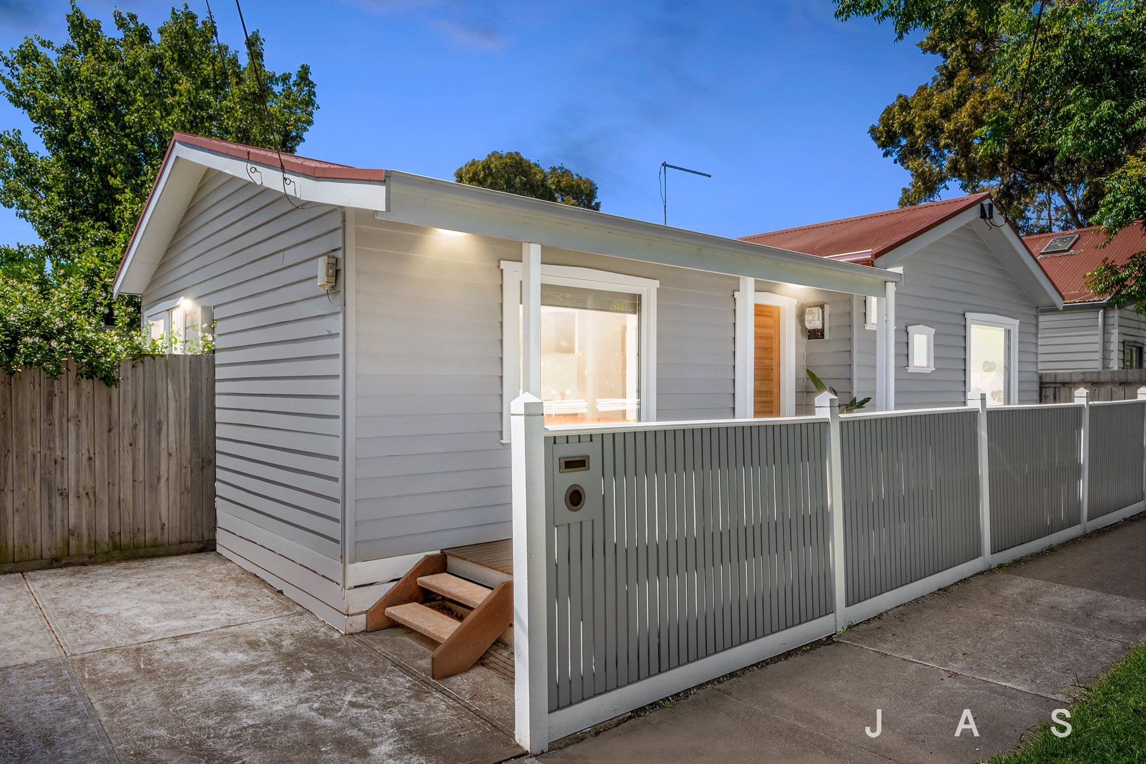 2A Lincoln Street Yarraville VIC, Yarraville - Thumbnail 2