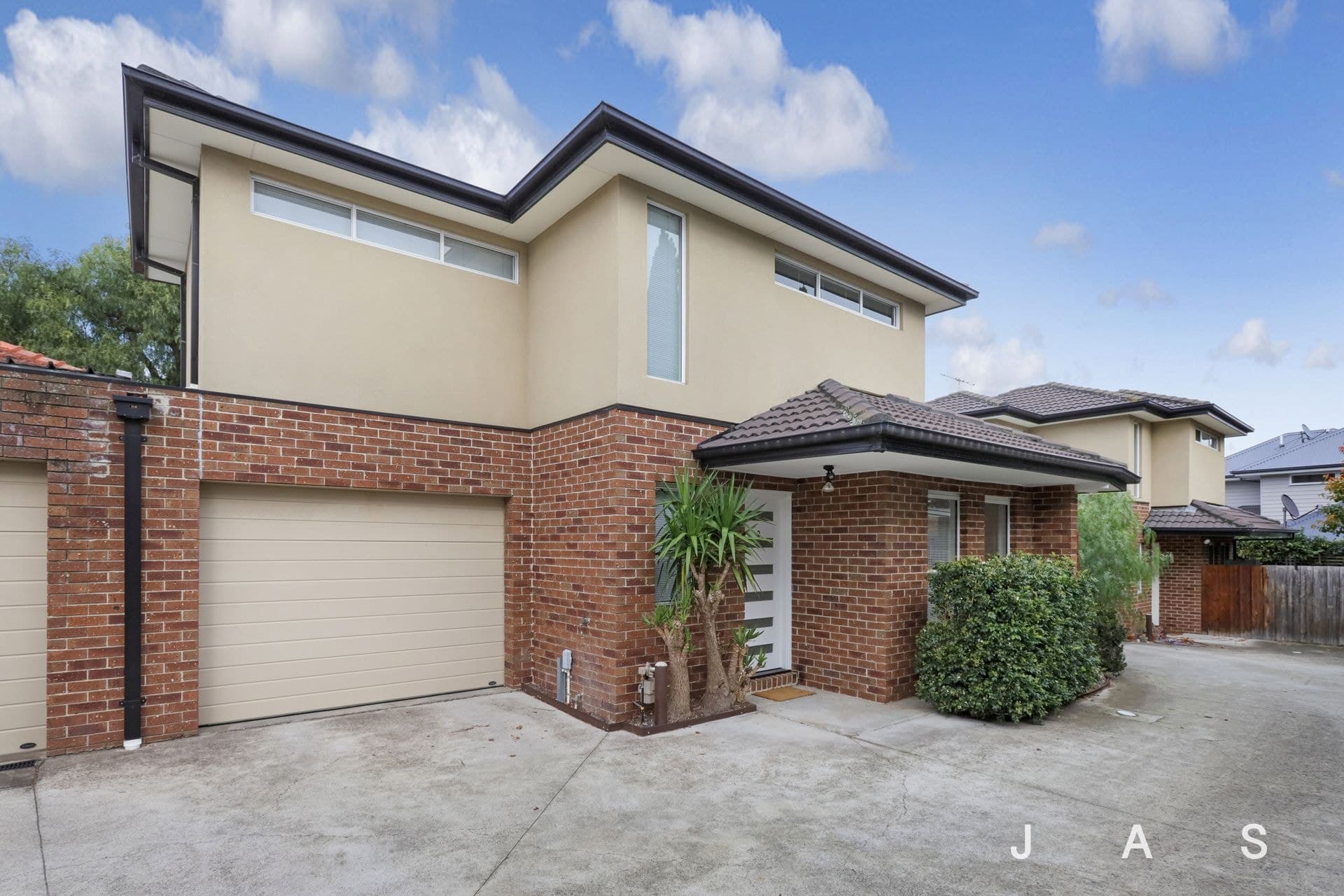 2/8 Govan Street Footscray VIC, Footscray - Thumbnail 2
