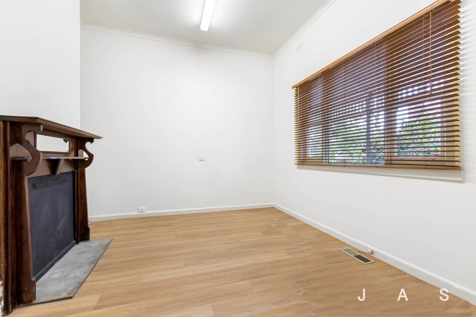 35 Gower Street Kensington VIC, Kensington - Thumbnail 5