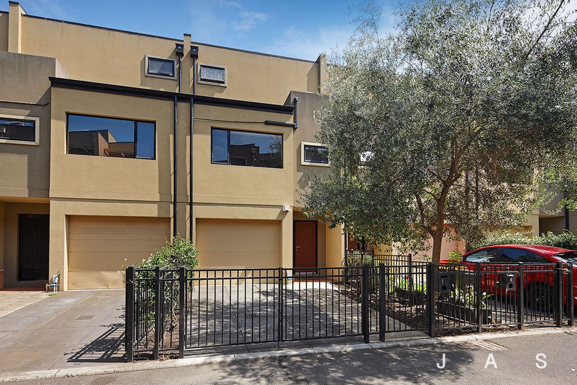 10 Rourke Lane Kensington VIC, Kensington - Thumbnail 2